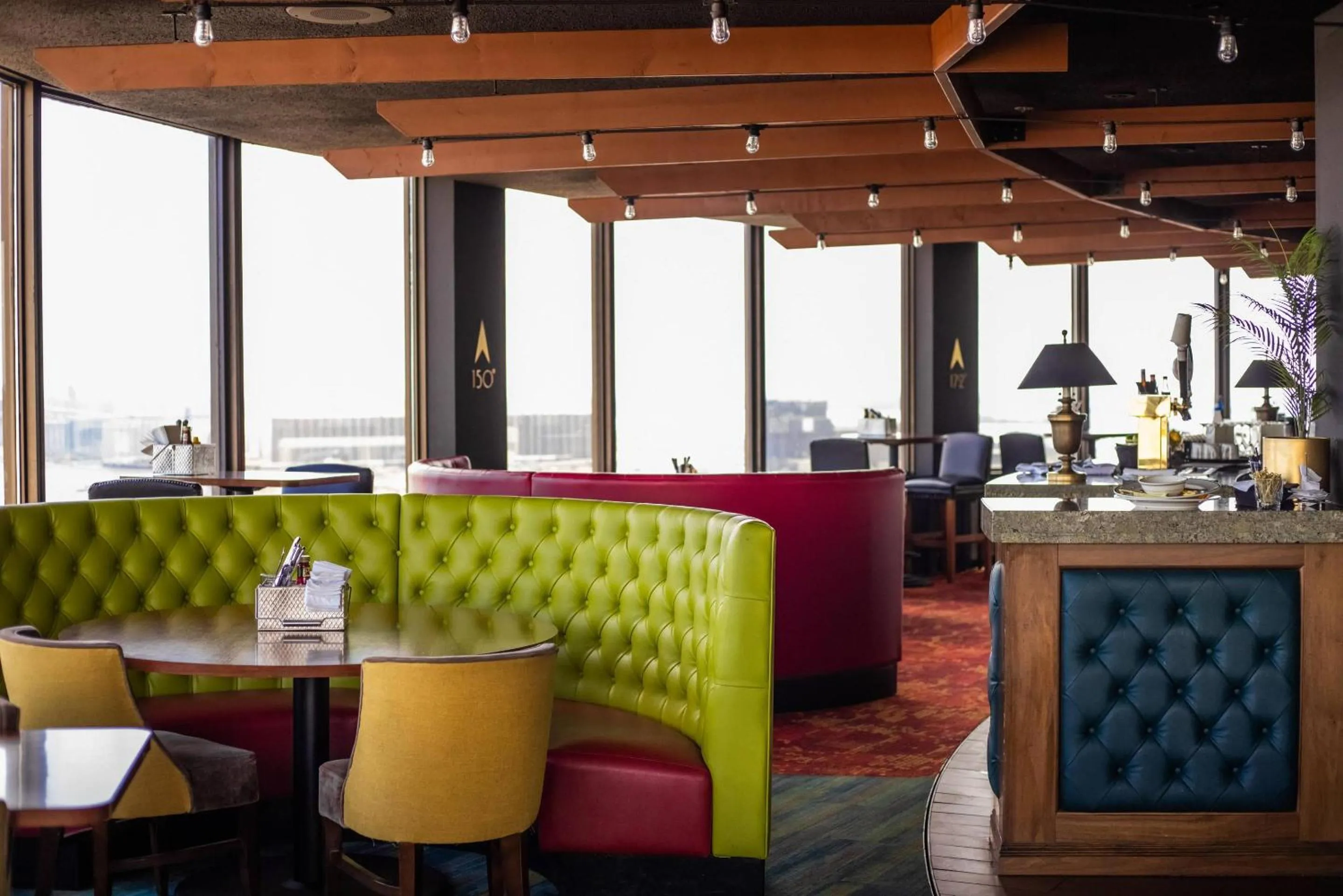 Lobby or reception in Radisson Hotel Duluth-Harborview