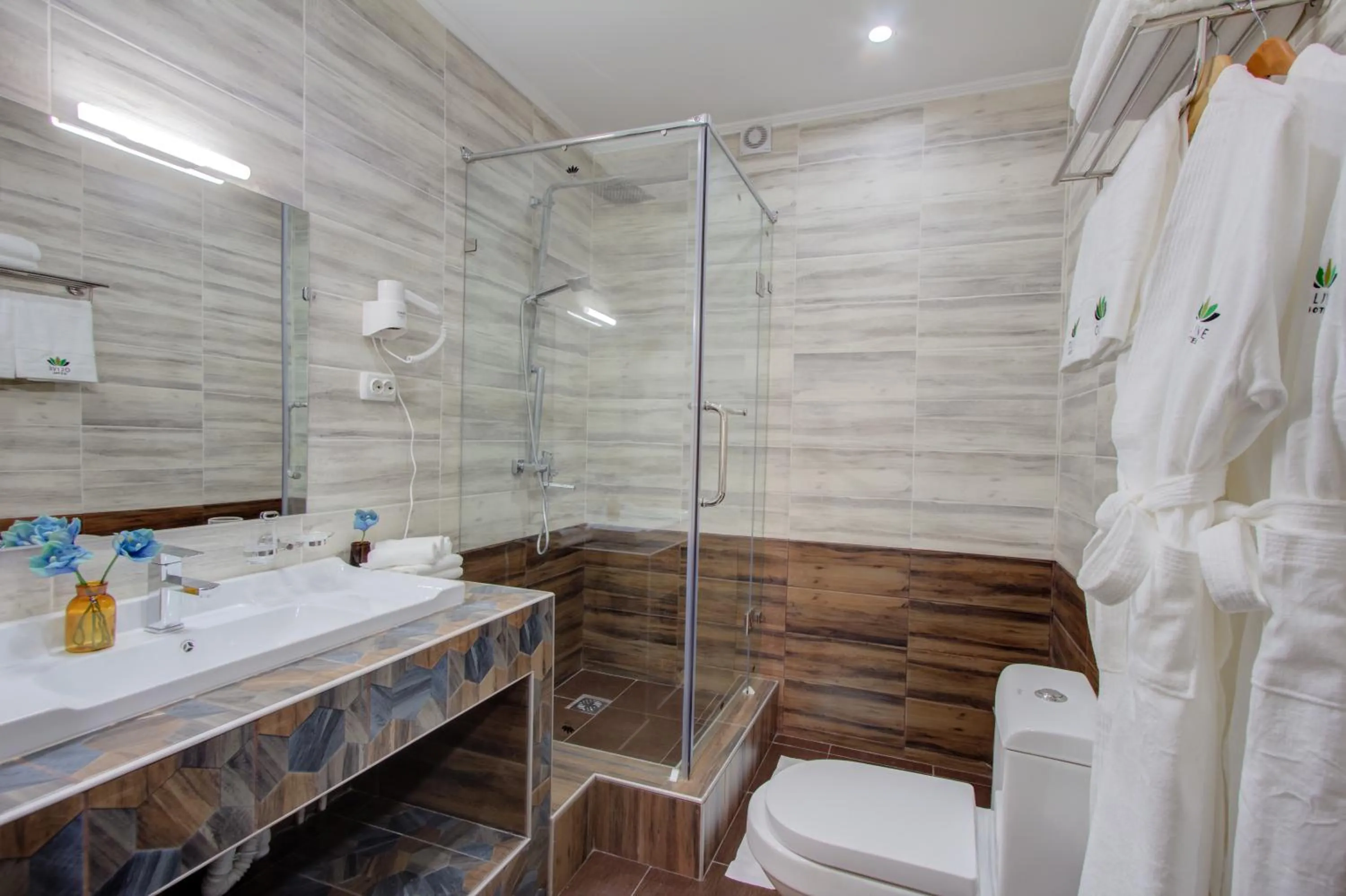 Shower in Olive Hotel Bishkek