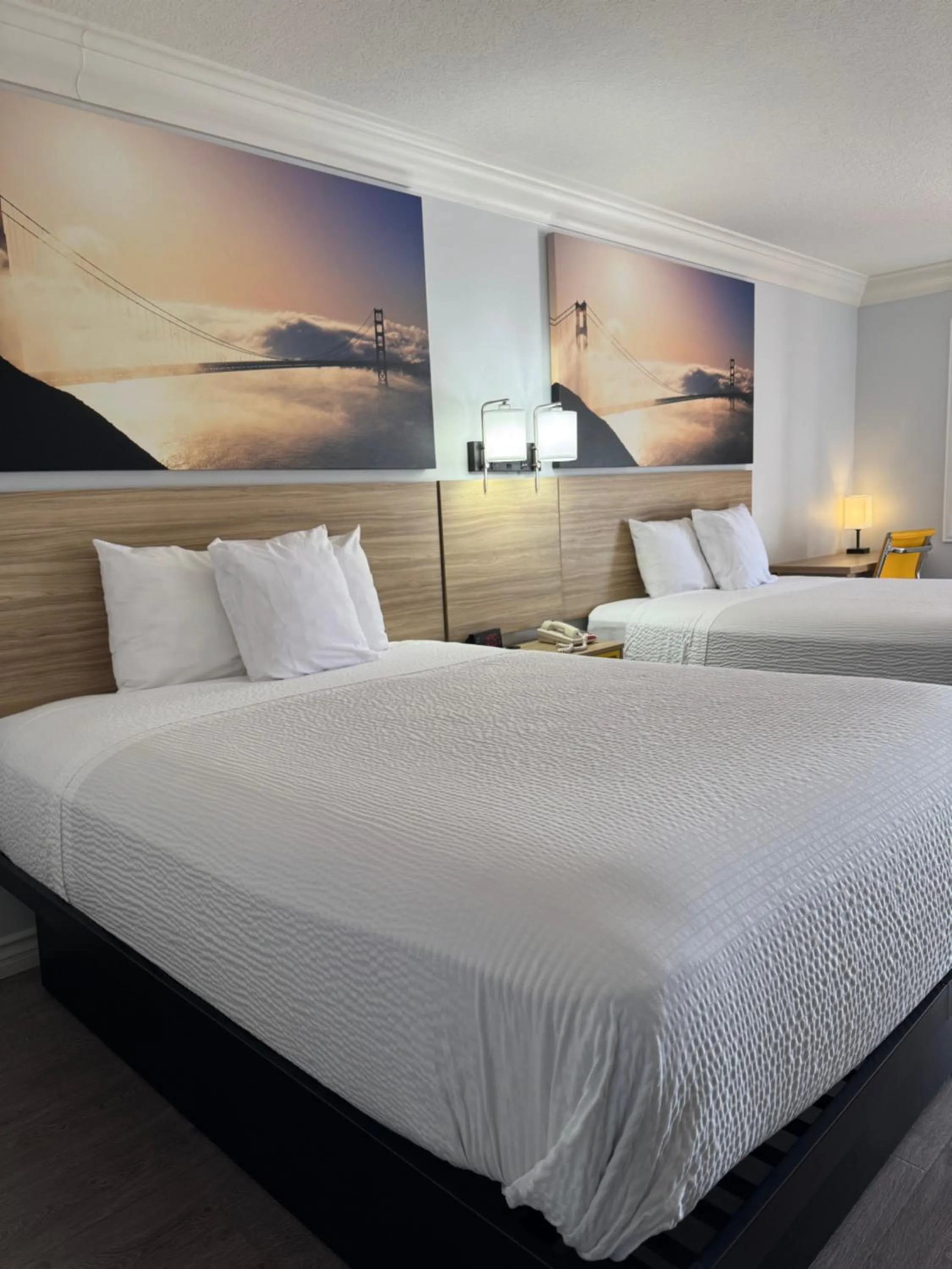 Bedroom, Bed in Days Inn by Wyndham Near City Of Hope