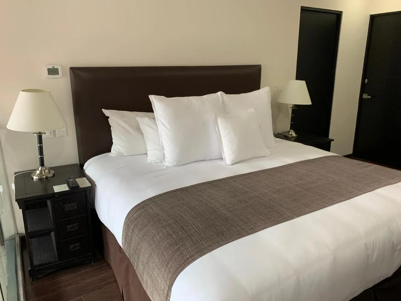 Bed in St Isidro Suites Corporate Housing SPA & Wellness Center