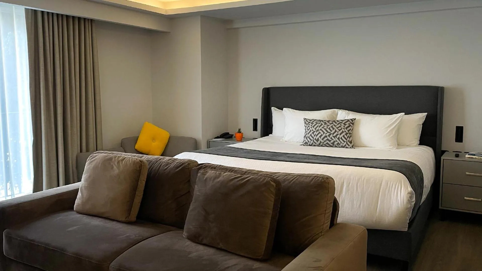 Bed in St Isidro Suites Corporate Housing SPA & Wellness Center