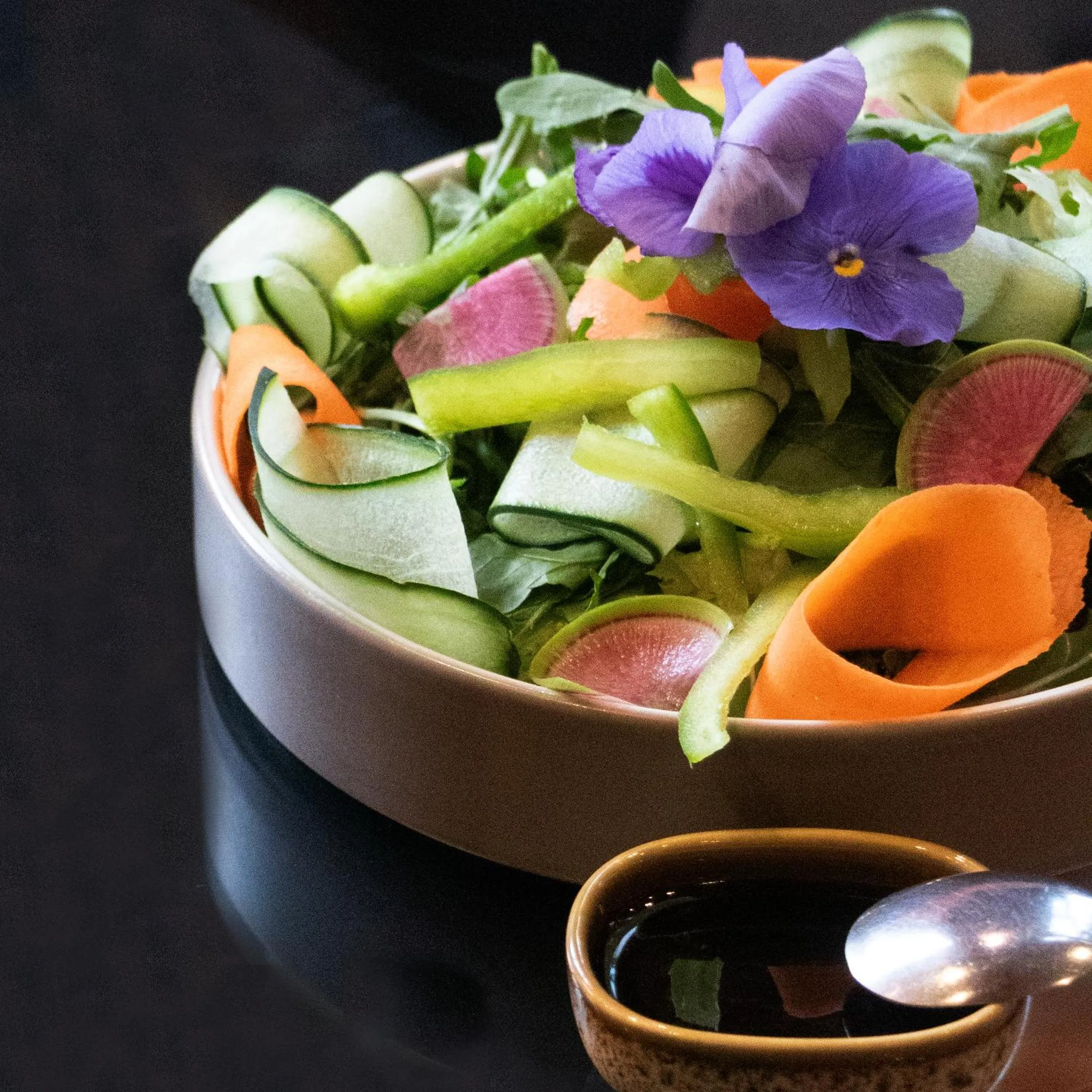 Restaurant/places to eat in St Isidro Suites Corporate Housing SPA & Wellness Center