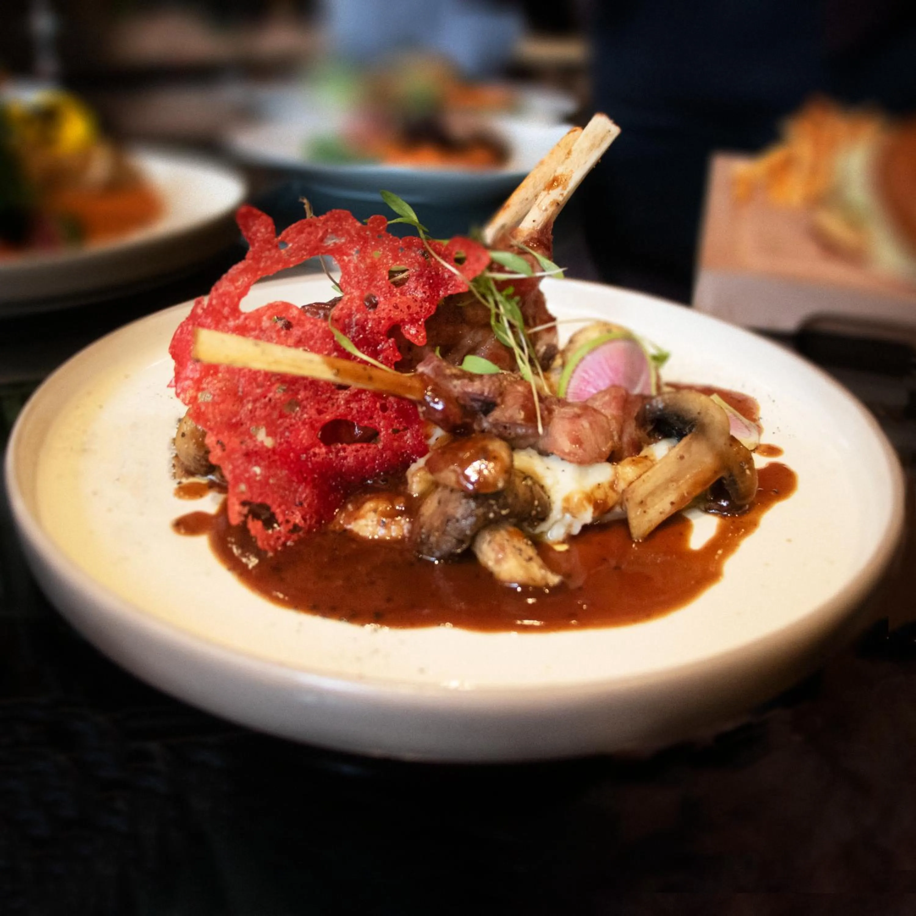 Restaurant/places to eat in St Isidro Suites Corporate Housing SPA & Wellness Center