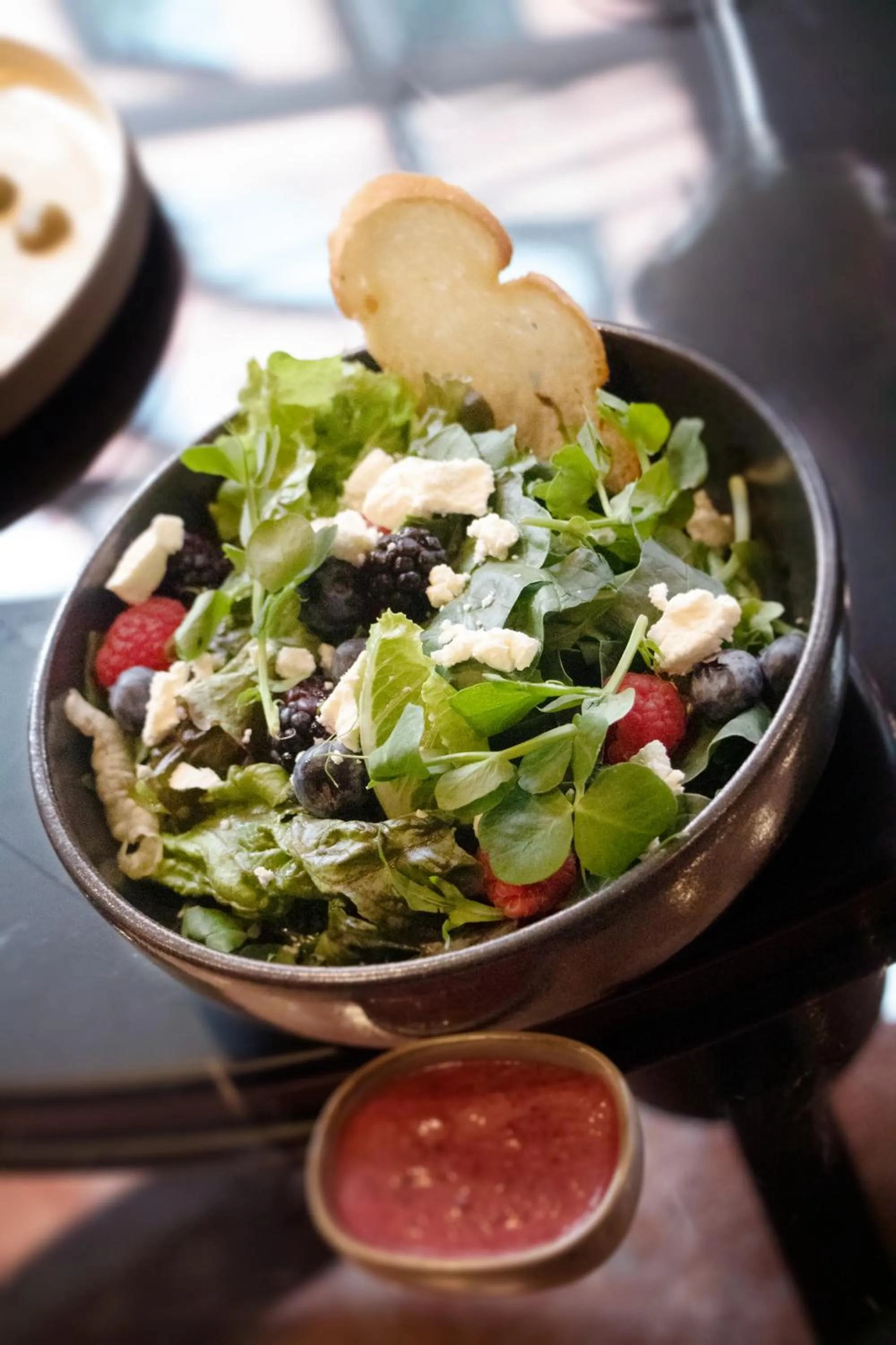 Restaurant/places to eat in St Isidro Suites Corporate Housing SPA & Wellness Center