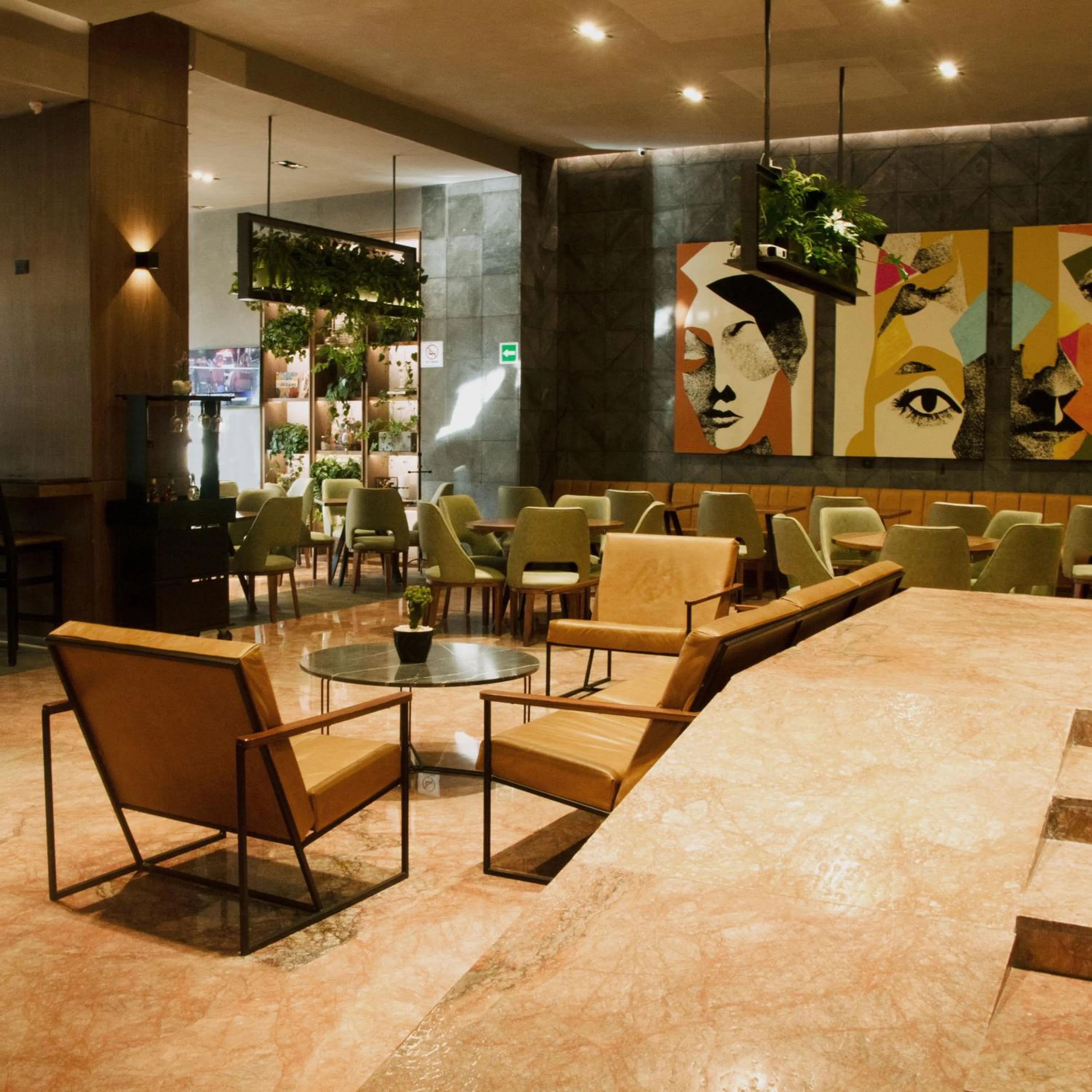 Restaurant/places to eat in St Isidro Suites Corporate Housing SPA & Wellness Center