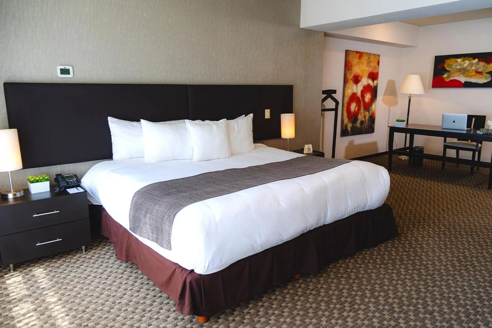Bed in St Isidro Suites Corporate Housing SPA & Wellness Center