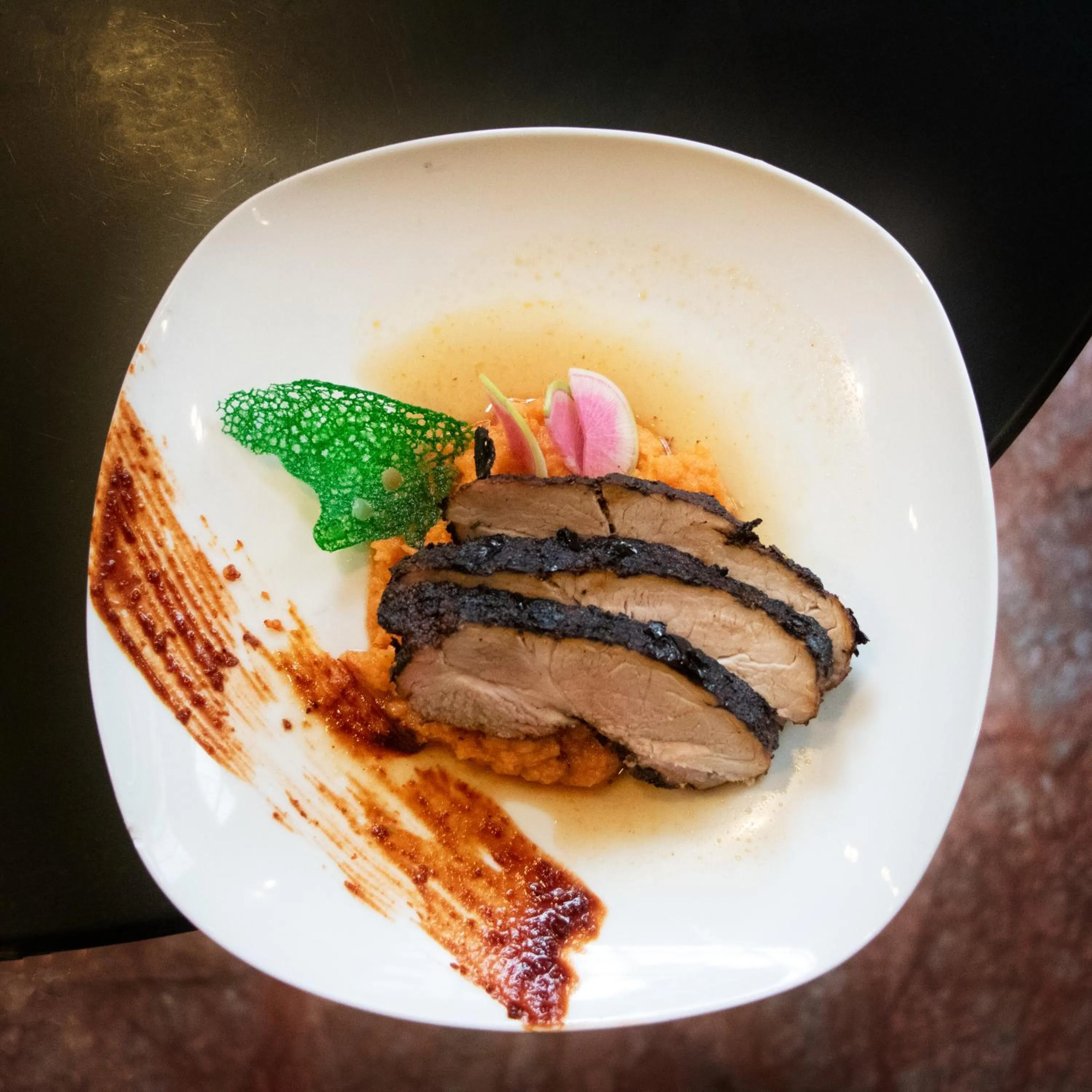 Restaurant/places to eat in St Isidro Suites Corporate Housing SPA & Wellness Center