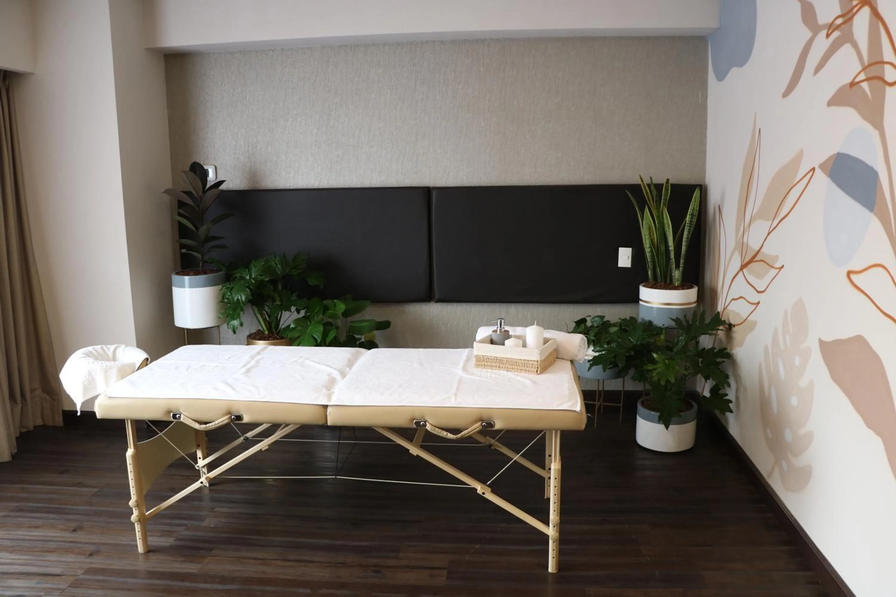 Spa and wellness centre/facilities in St Isidro Suites Corporate Housing SPA & Wellness Center