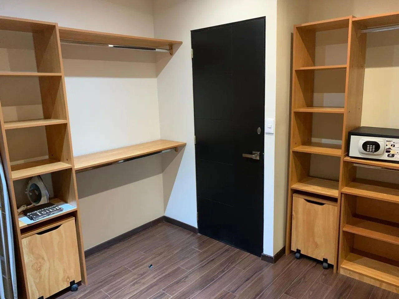 Photo of the whole room in St Isidro Suites Corporate Housing SPA & Wellness Center