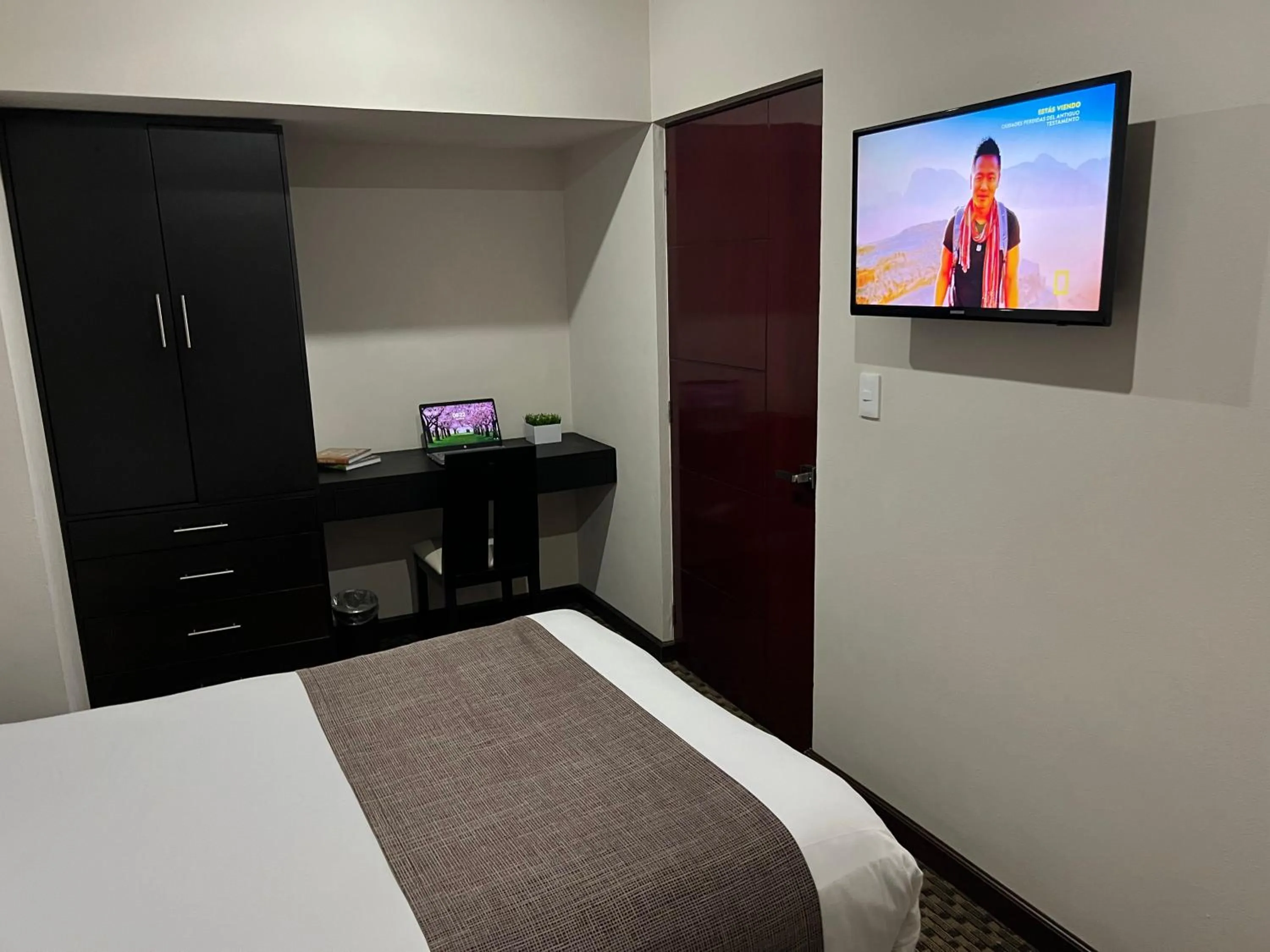 Bed in St Isidro Suites Corporate Housing SPA & Wellness Center