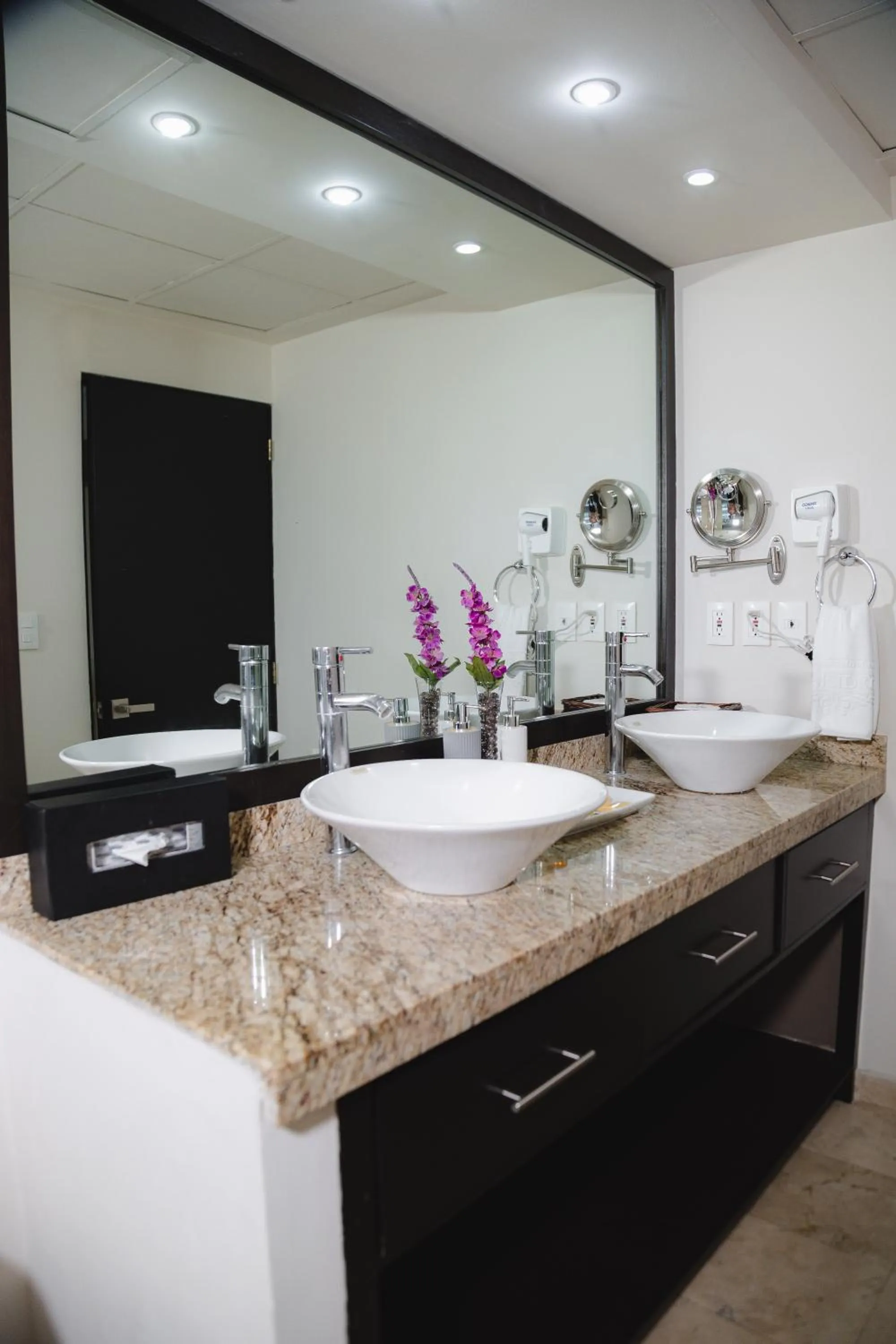 Bathroom in St Isidro Suites Corporate Housing SPA & Wellness Center