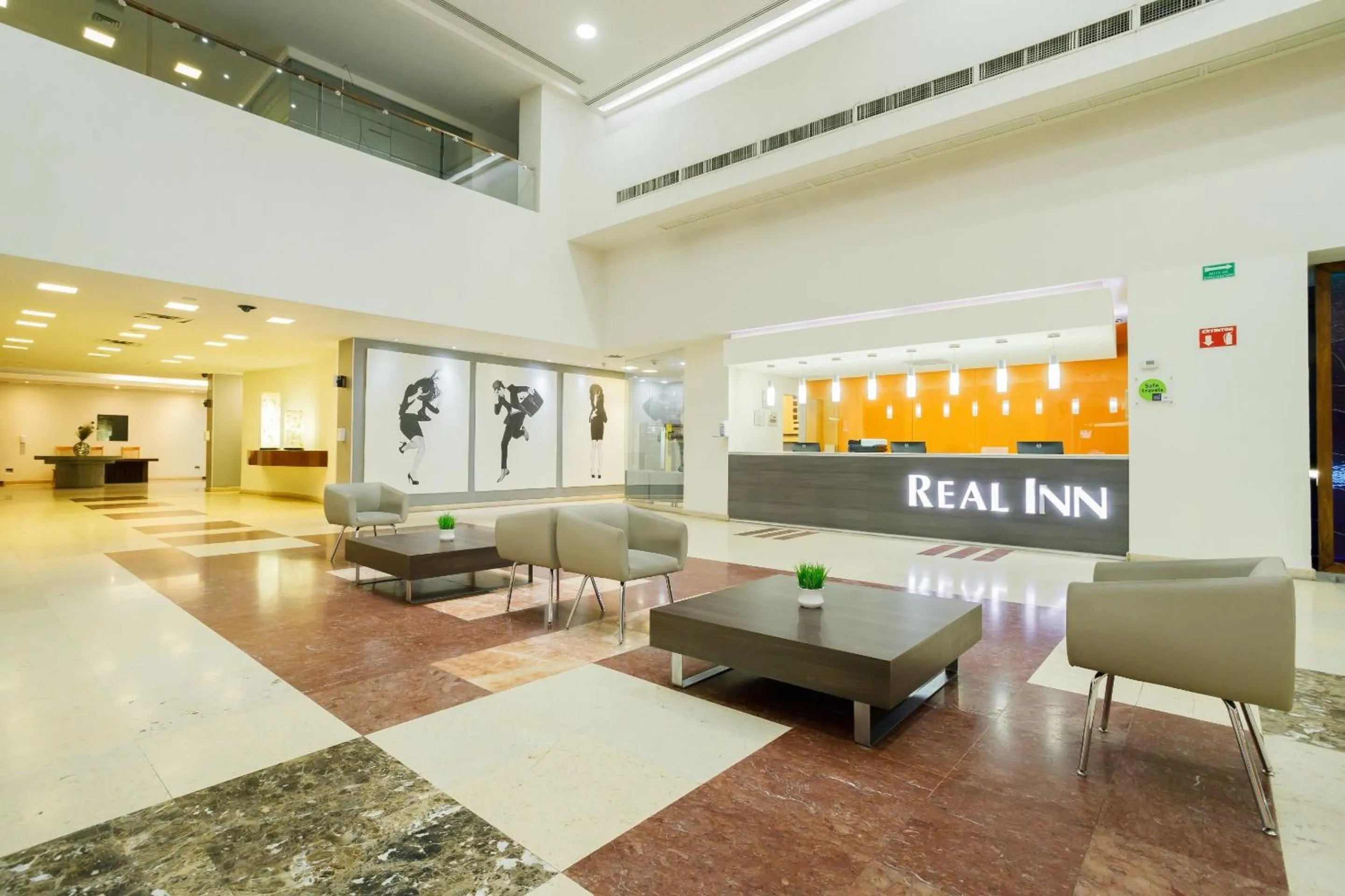 Lobby or reception in Real Inn Ciudad Juarez by the USA Consulate