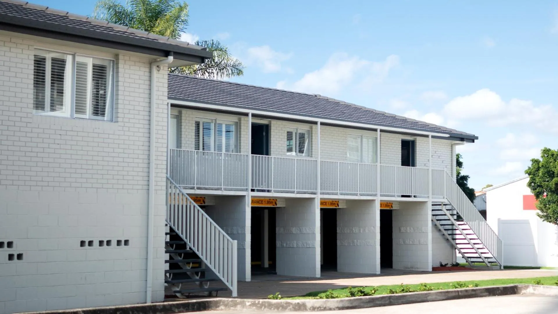 Property building in Hotel Kingsley
