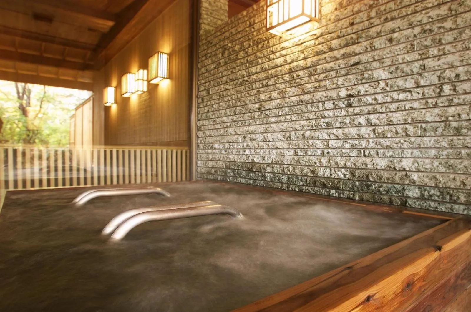 Hot Spring Bath in Shikotsuko Daiichi Hotel Suizantei