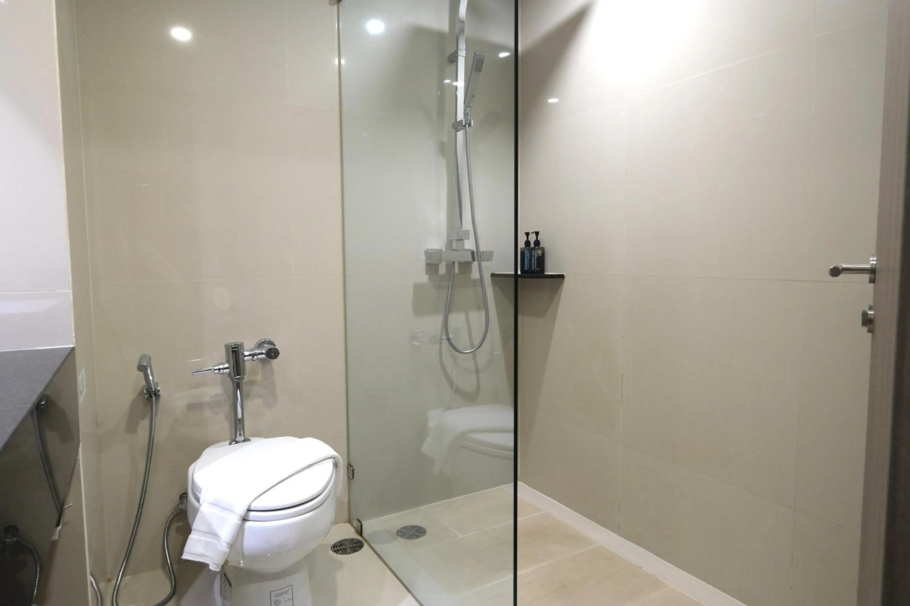 Bathroom in Le cassia Hotel