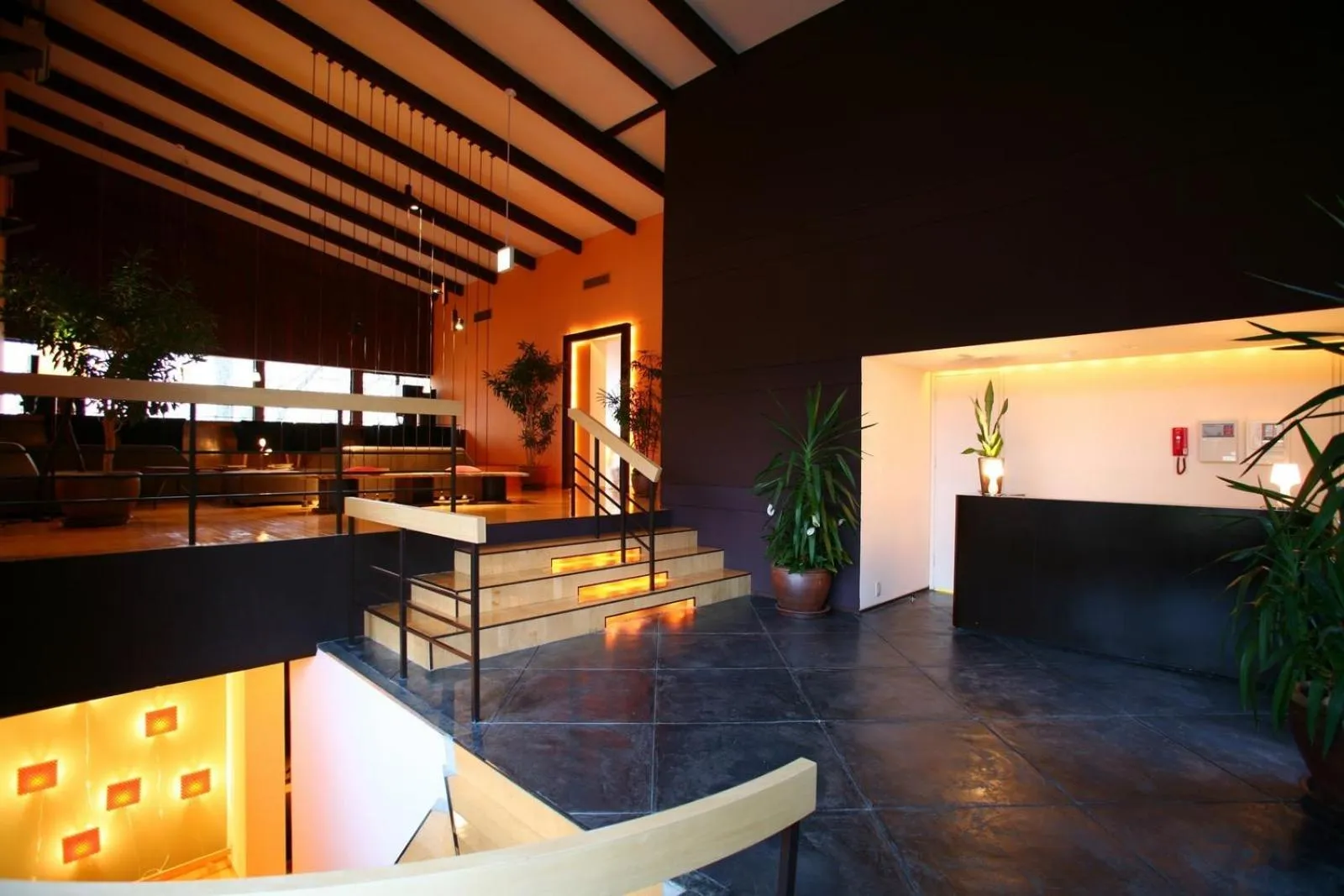 Lobby or reception in Ame no Hi to Yuyake-Adult Only