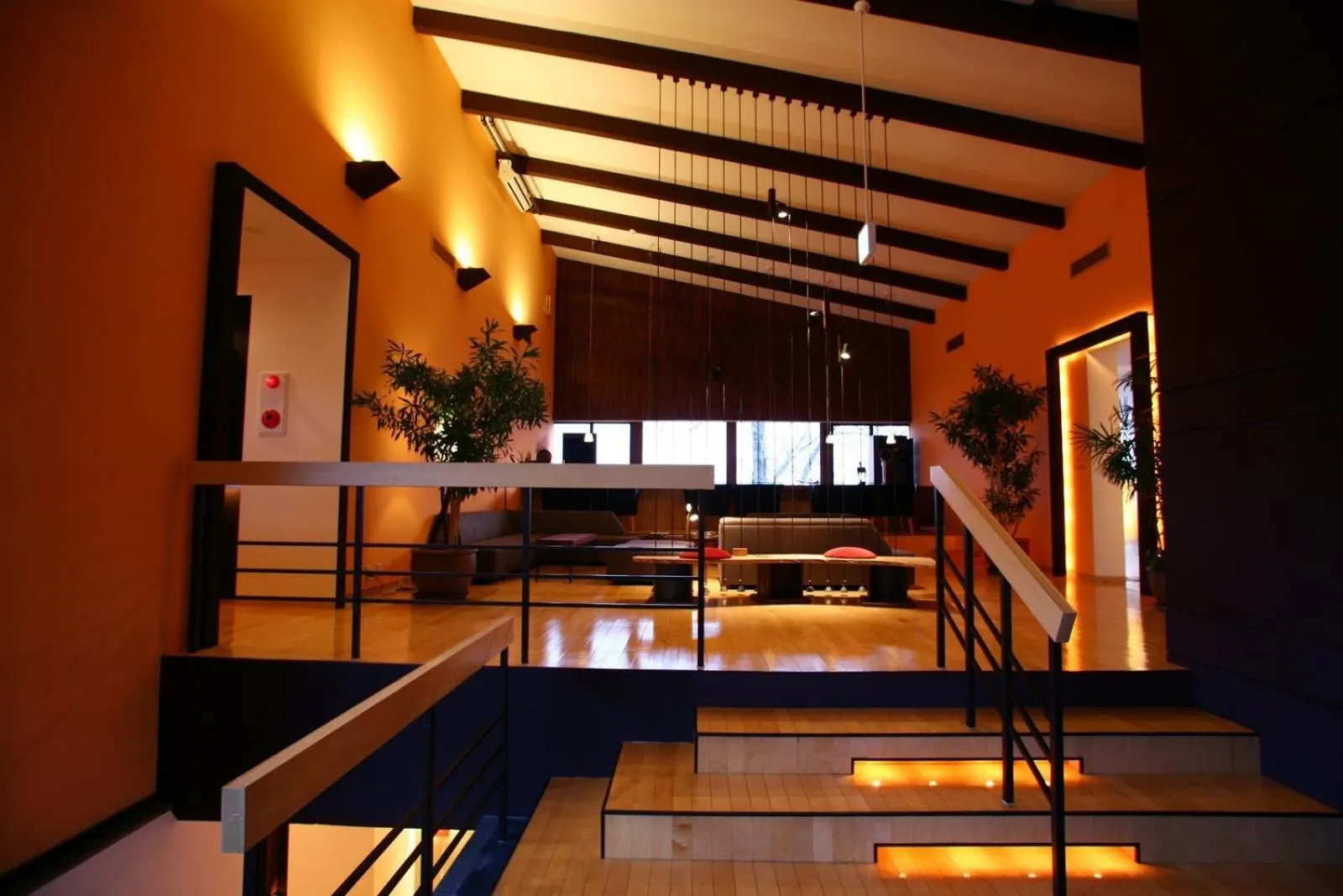 Lobby or reception in Ame no Hi to Yuyake-Adult Only