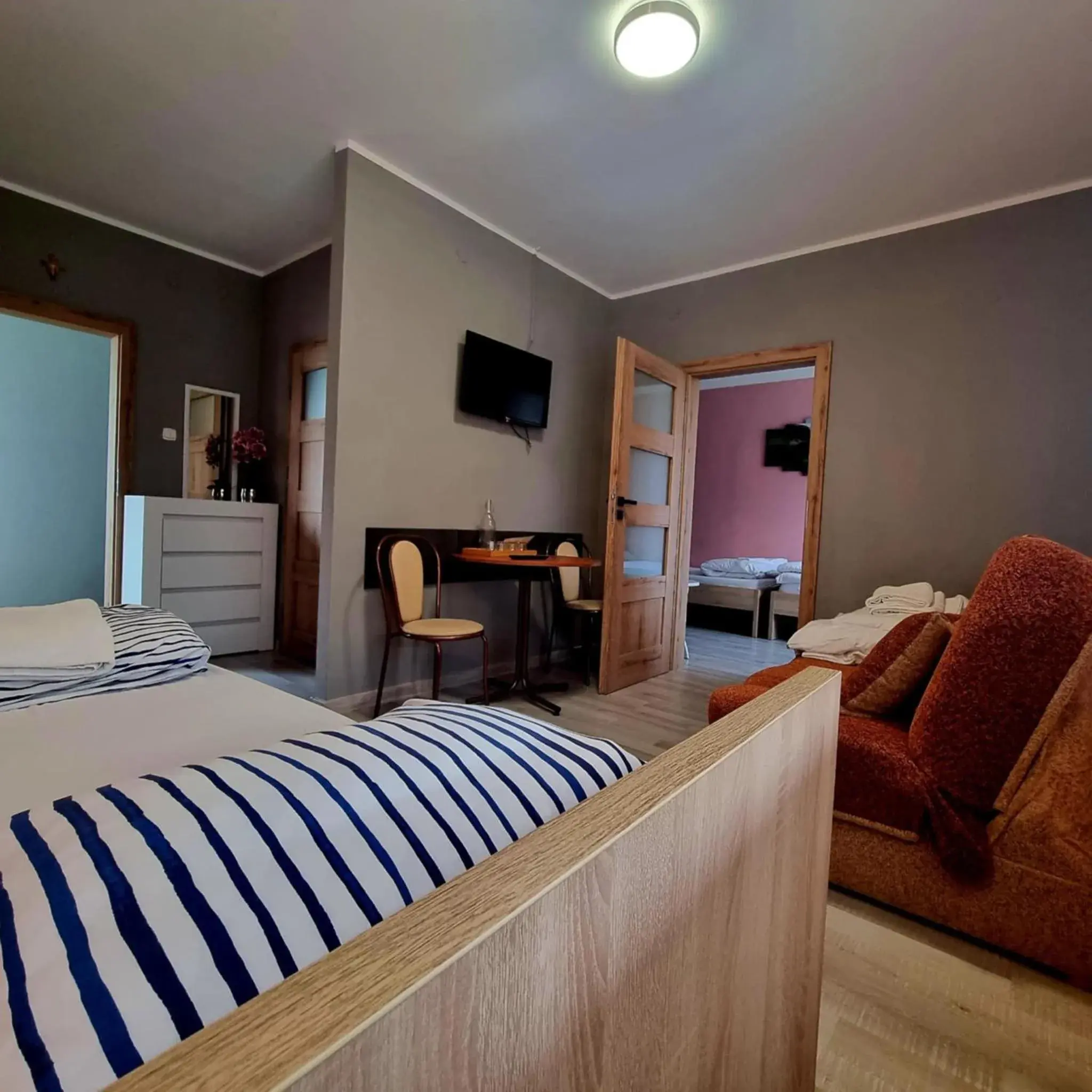 Quadruple Room with Bathroom in Dom Brama Mazur Quadruple Room with Bathroom in Dom Brama Mazur