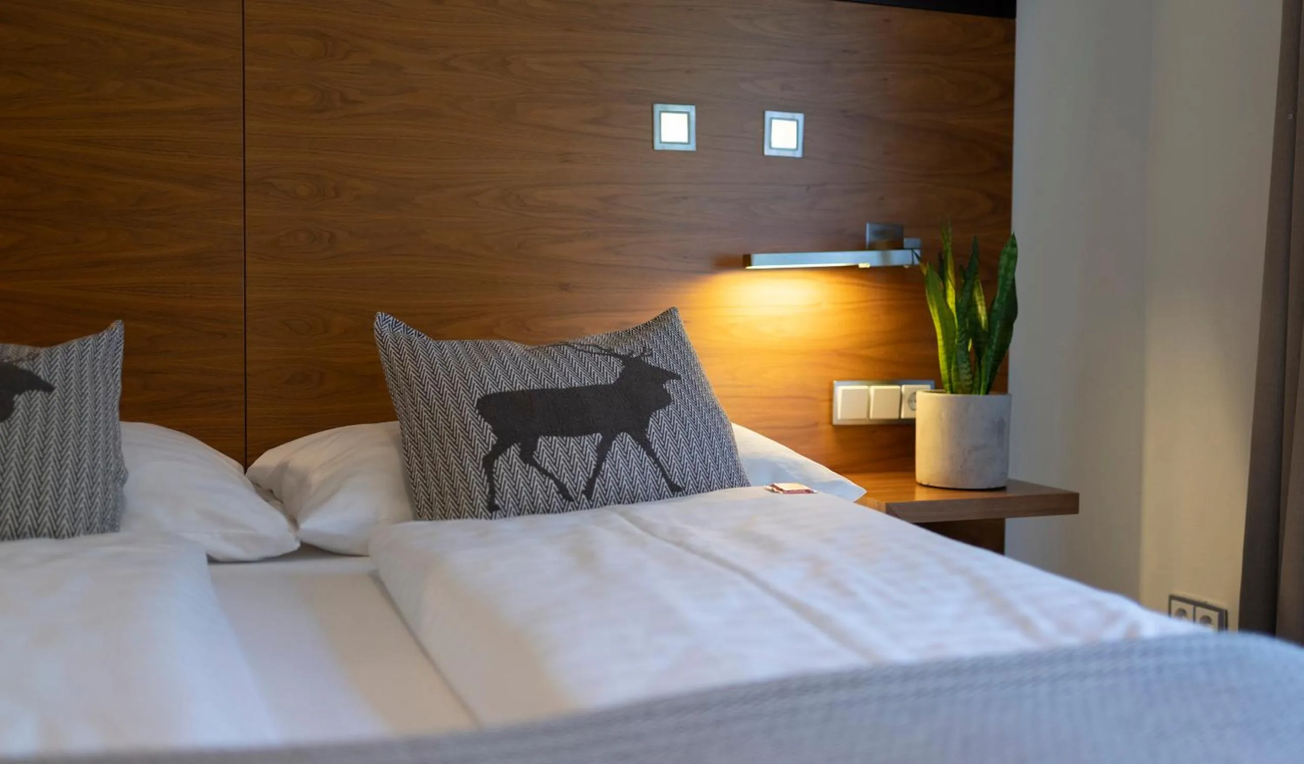 Bed in Hotel Residenz Hochalm - SKI IN -SKI OUT