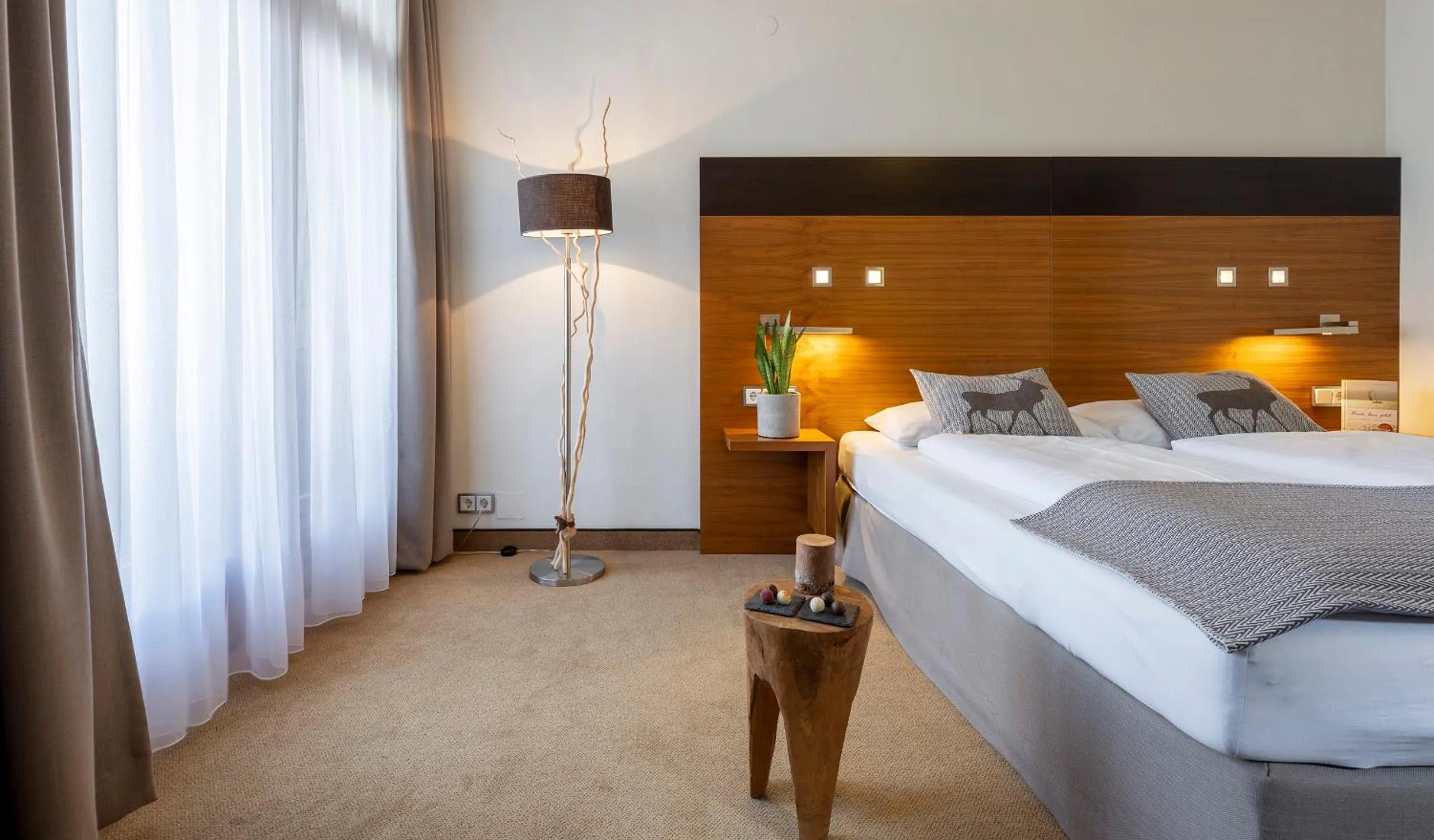 Bed in Hotel Residenz Hochalm - SKI IN -SKI OUT