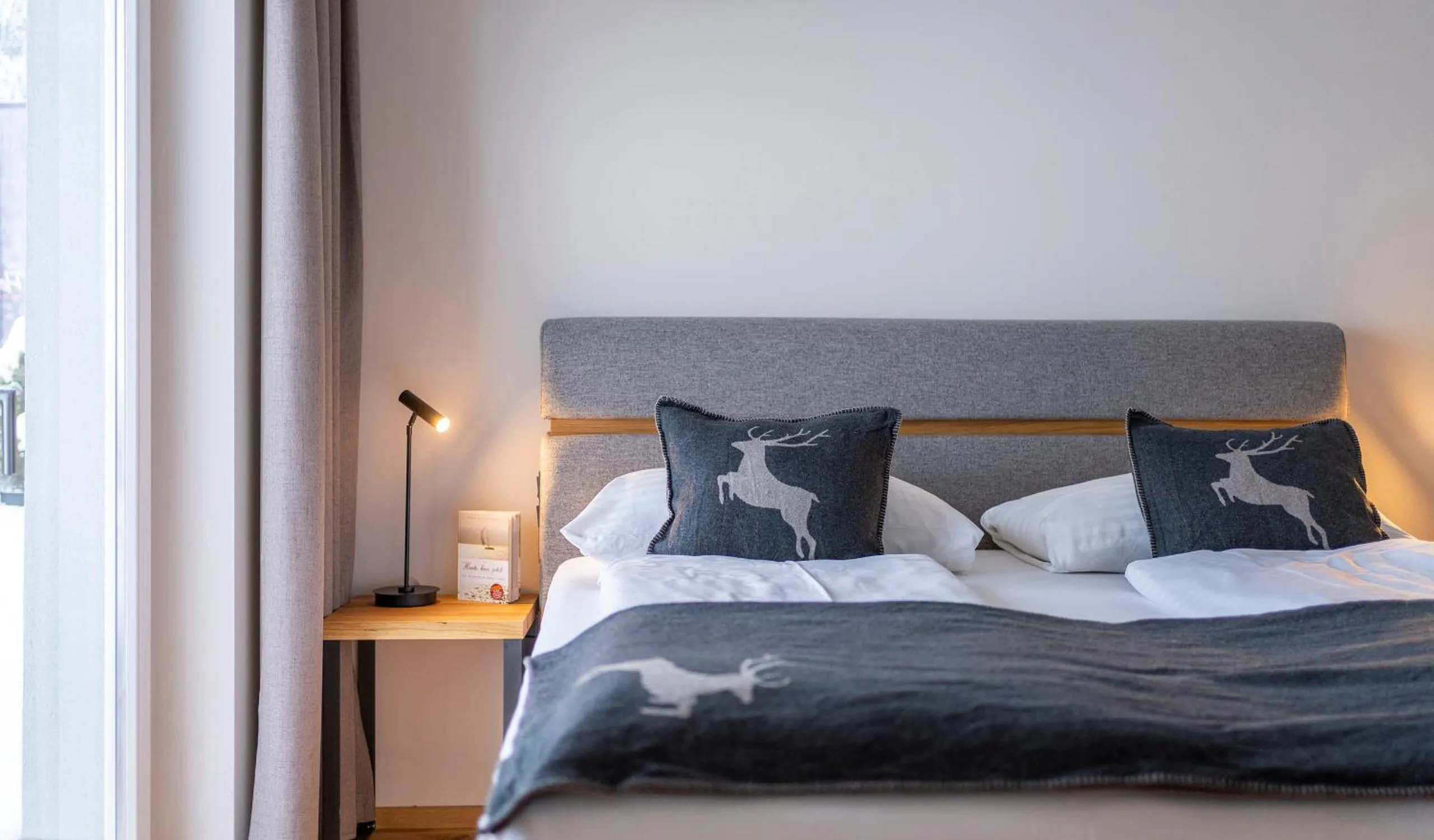 Bed in Hotel Residenz Hochalm - SKI IN -SKI OUT