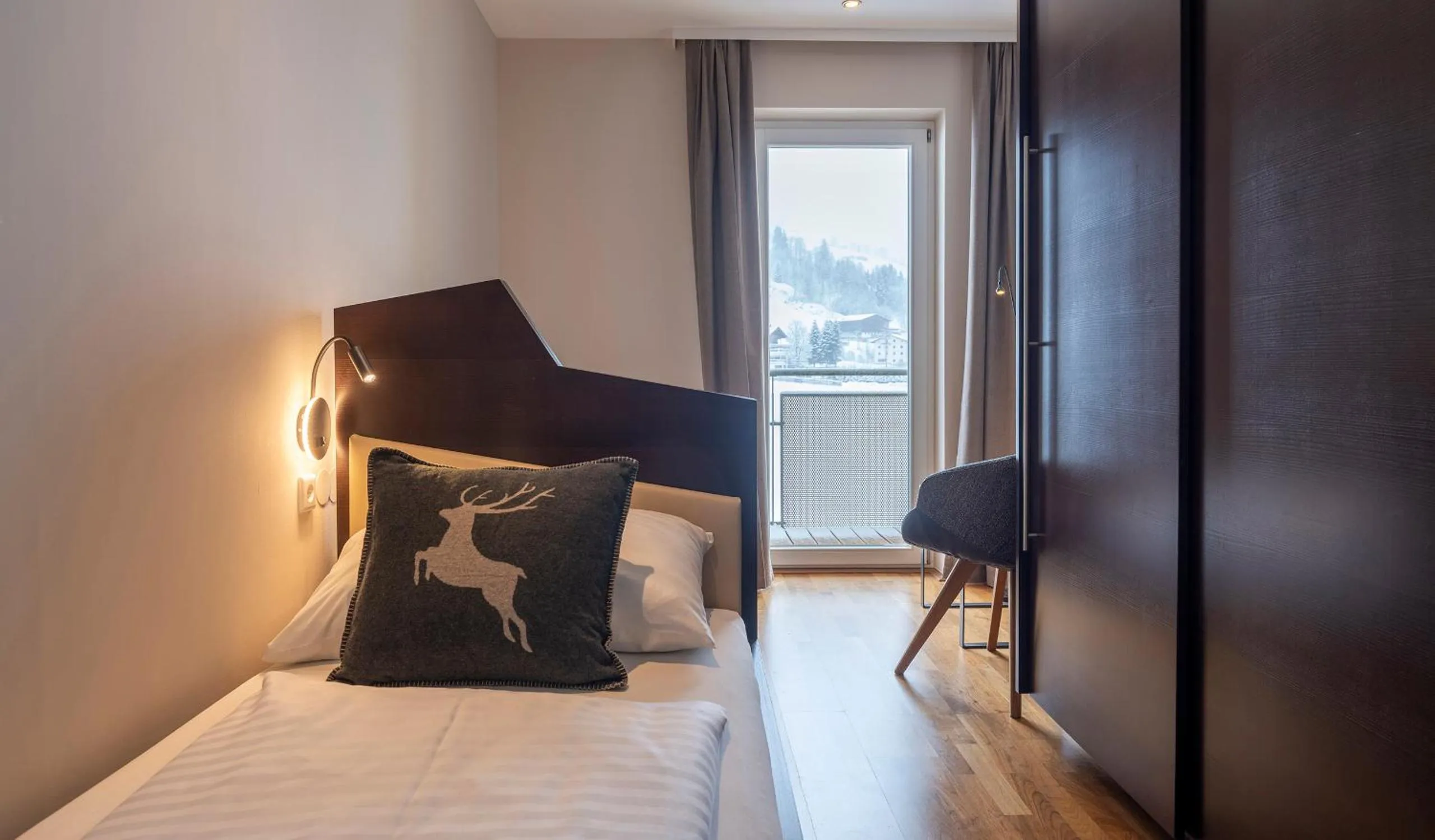 Bed in Hotel Residenz Hochalm - SKI IN -SKI OUT