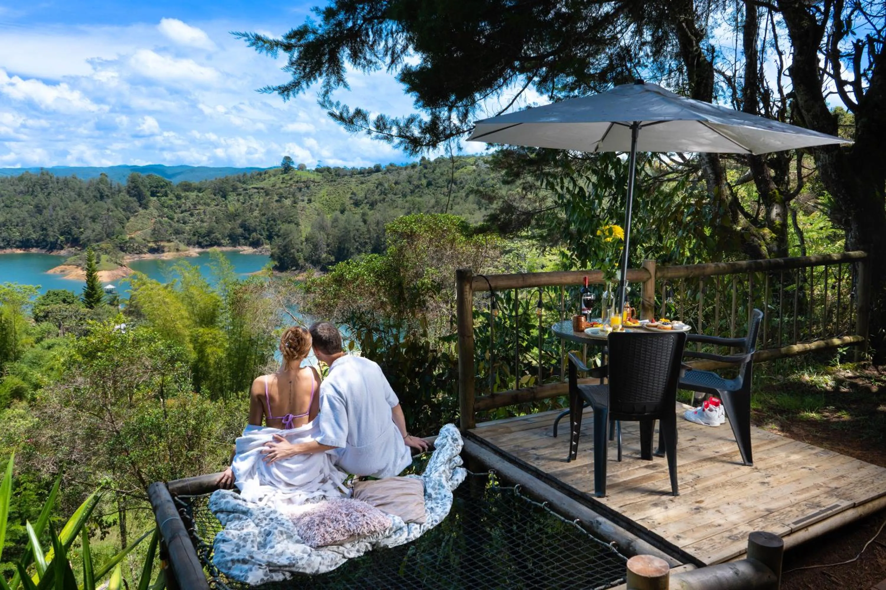 Natural landscape in Levit Glamping - Hotel Guatapé Peñol