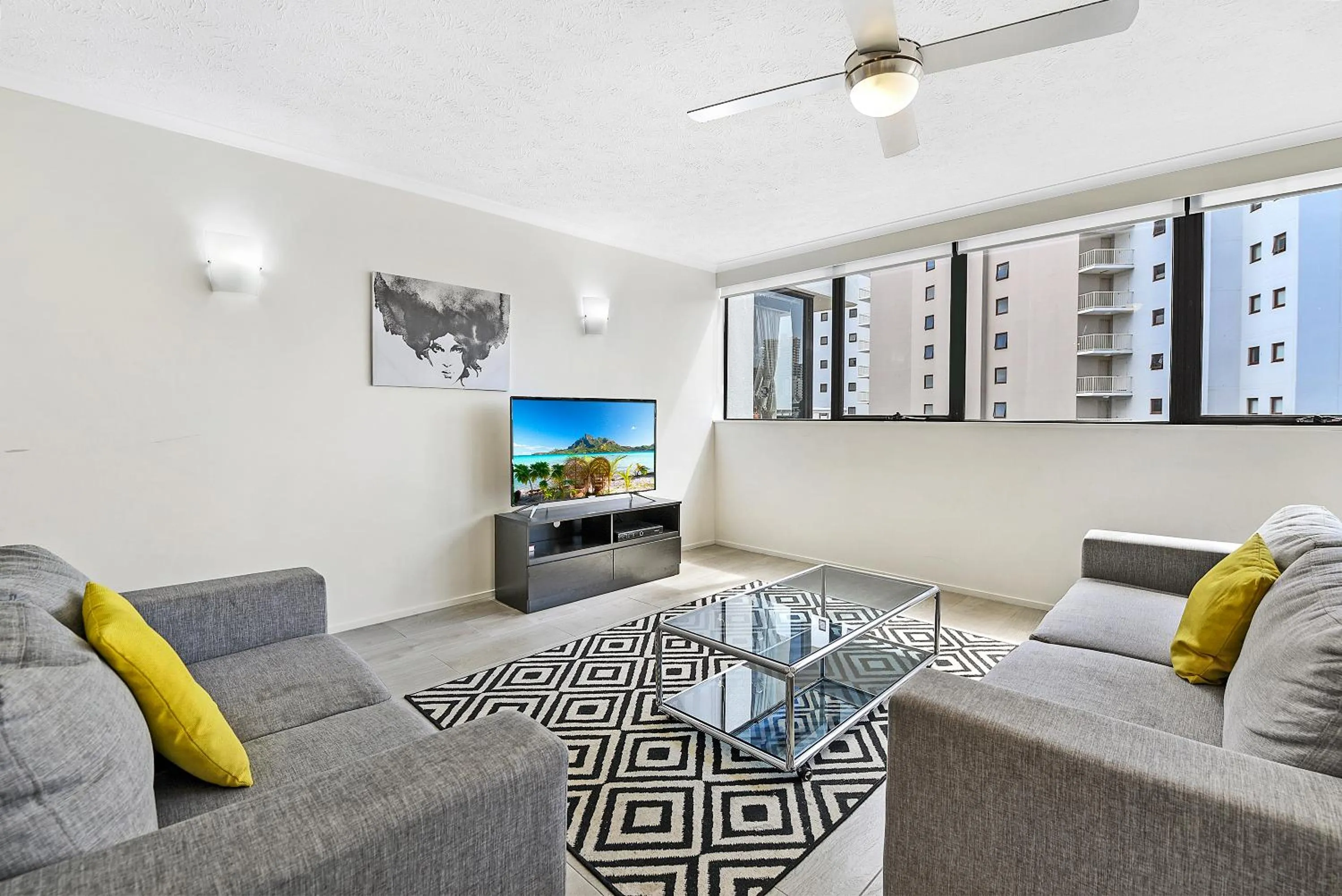 Broadbeach Travel Inn Apartments