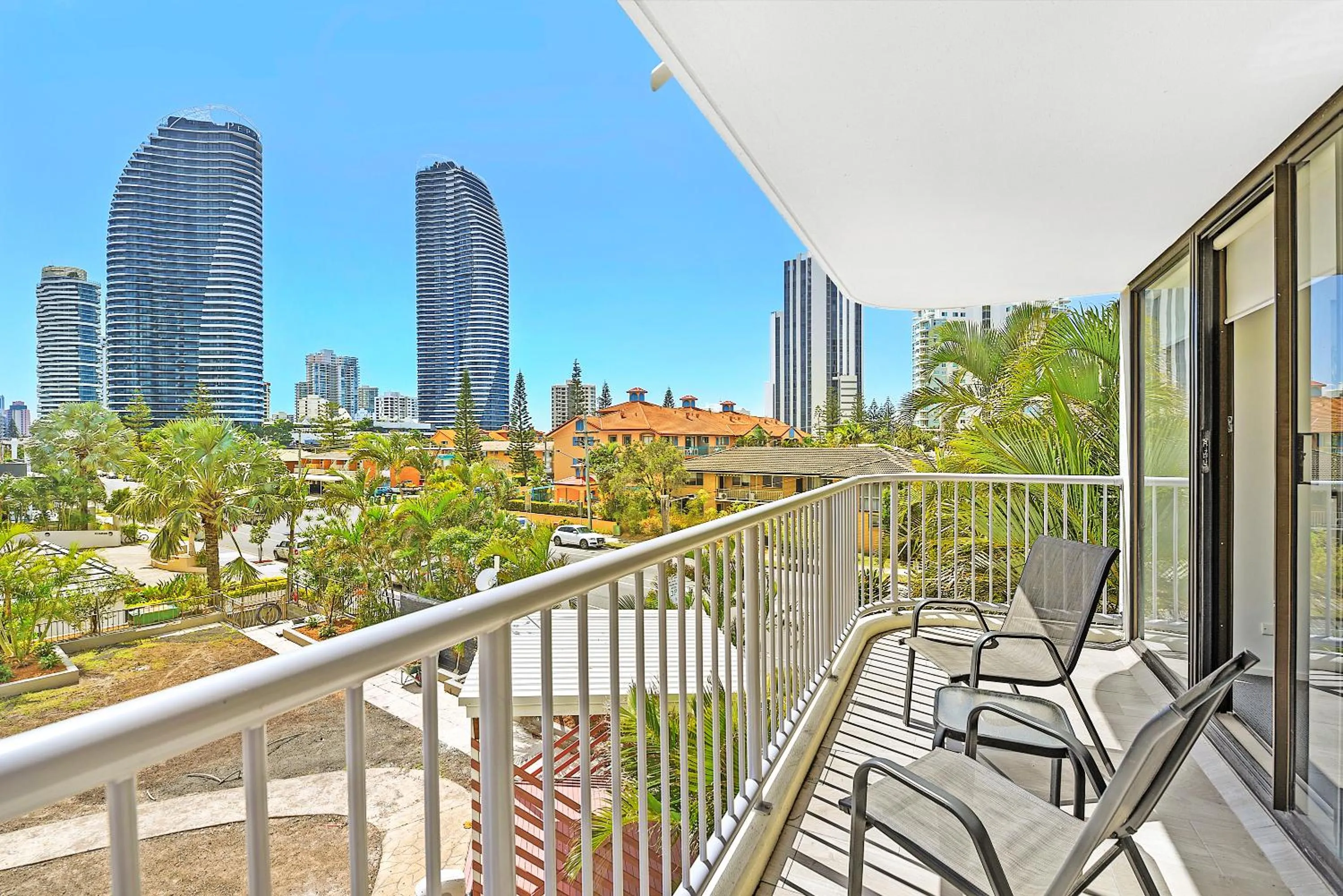 Broadbeach Travel Inn Apartments