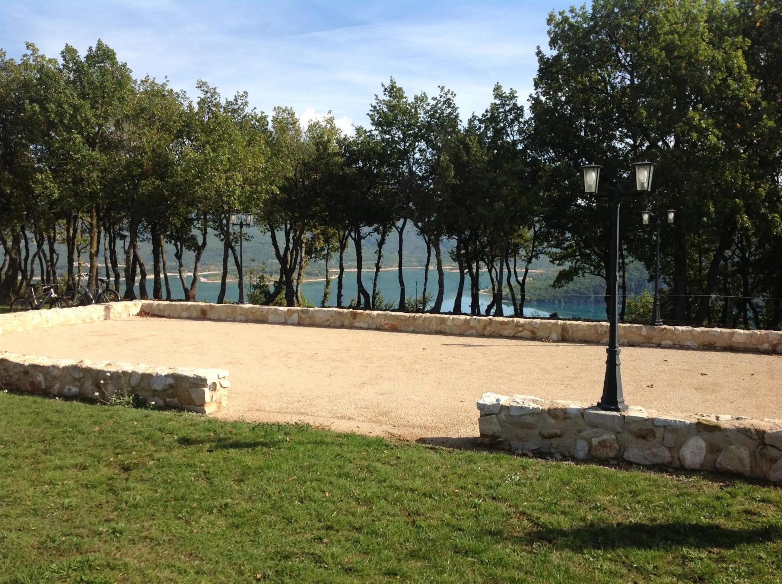 Lake view in Ferme Para Lou