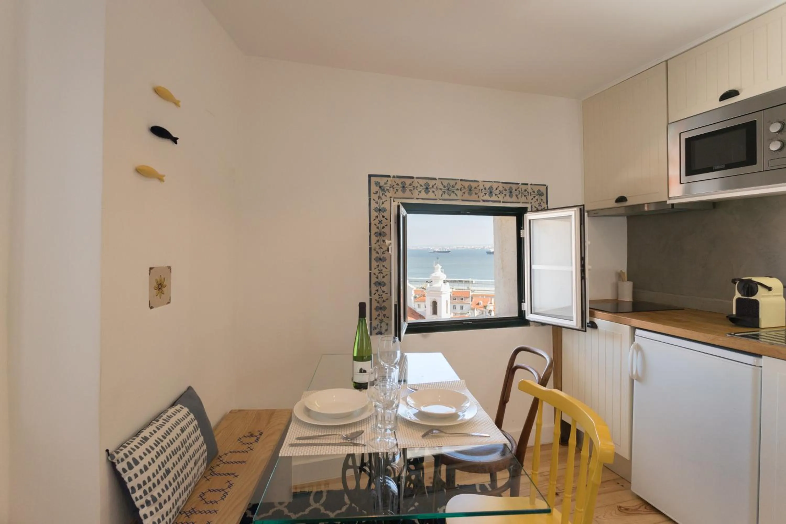 Kitchen or kitchenette in Alfama Loft Studio Loft Apartment w/ River View - by LU Holidays