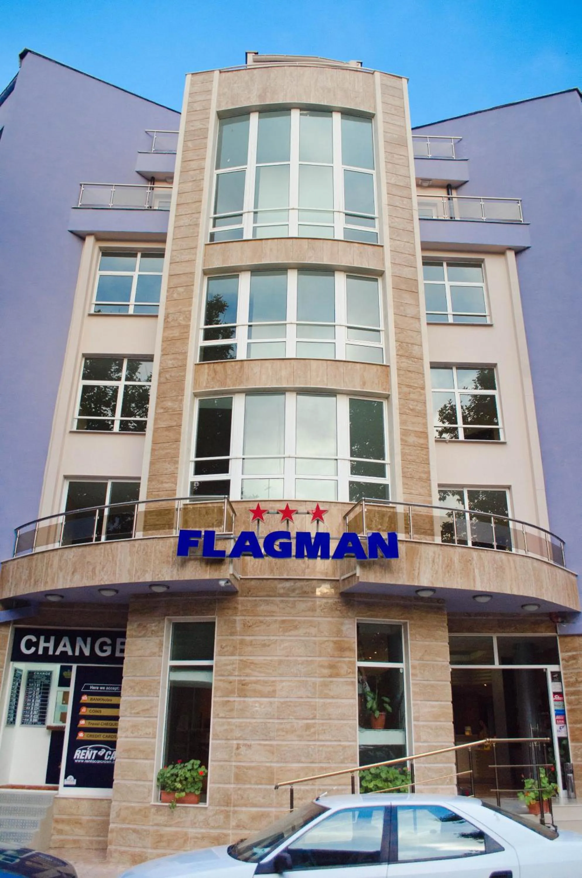 Facade/entrance in Flagman Hotel