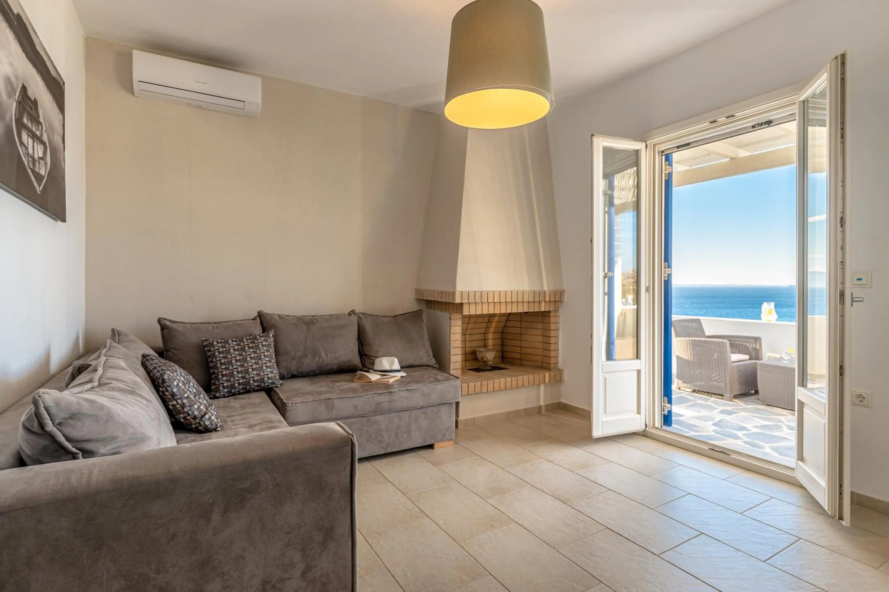 Living room in Apricot and Sea Luxury Villas