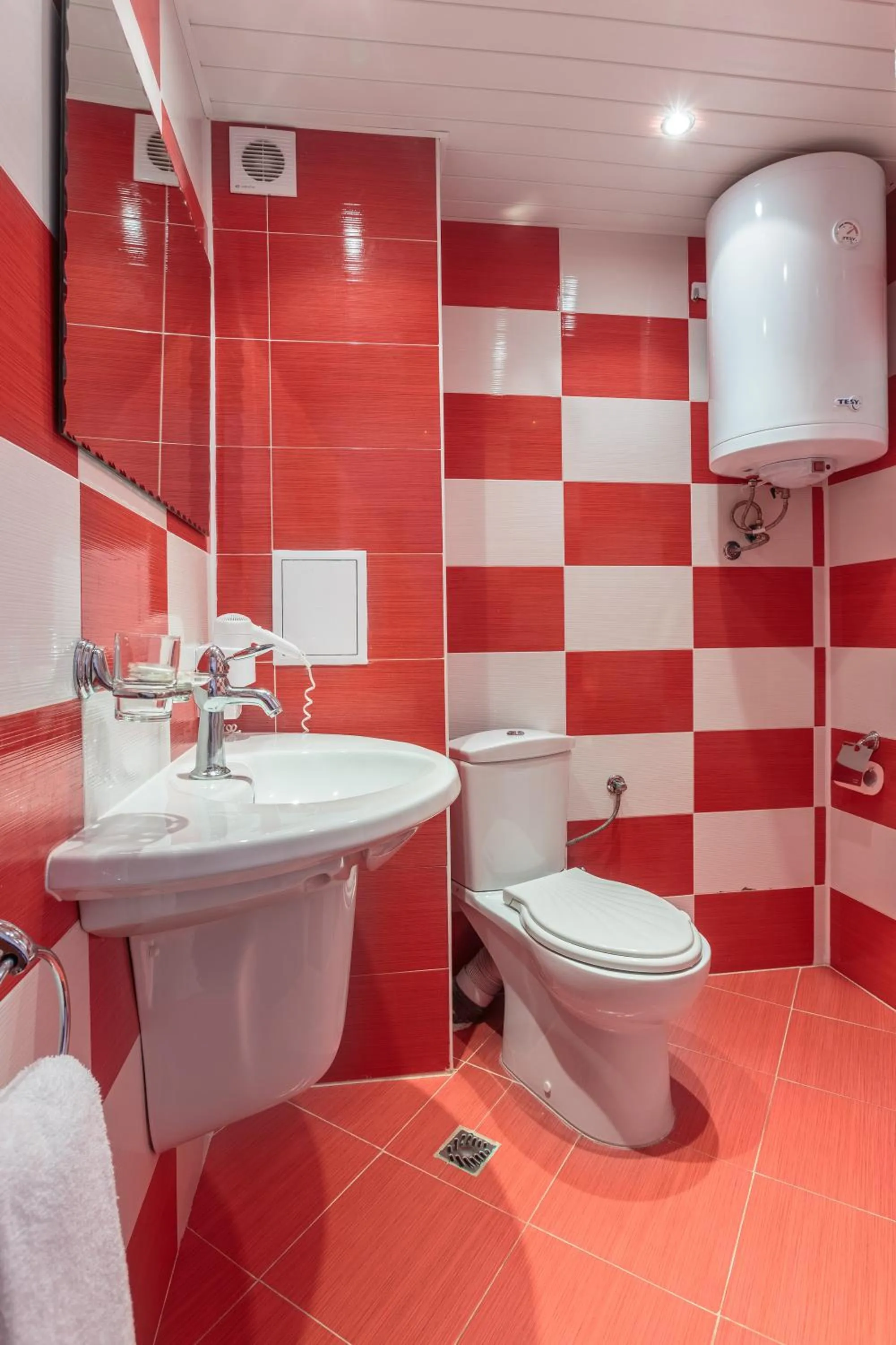 Bathroom in Hotel Apolis