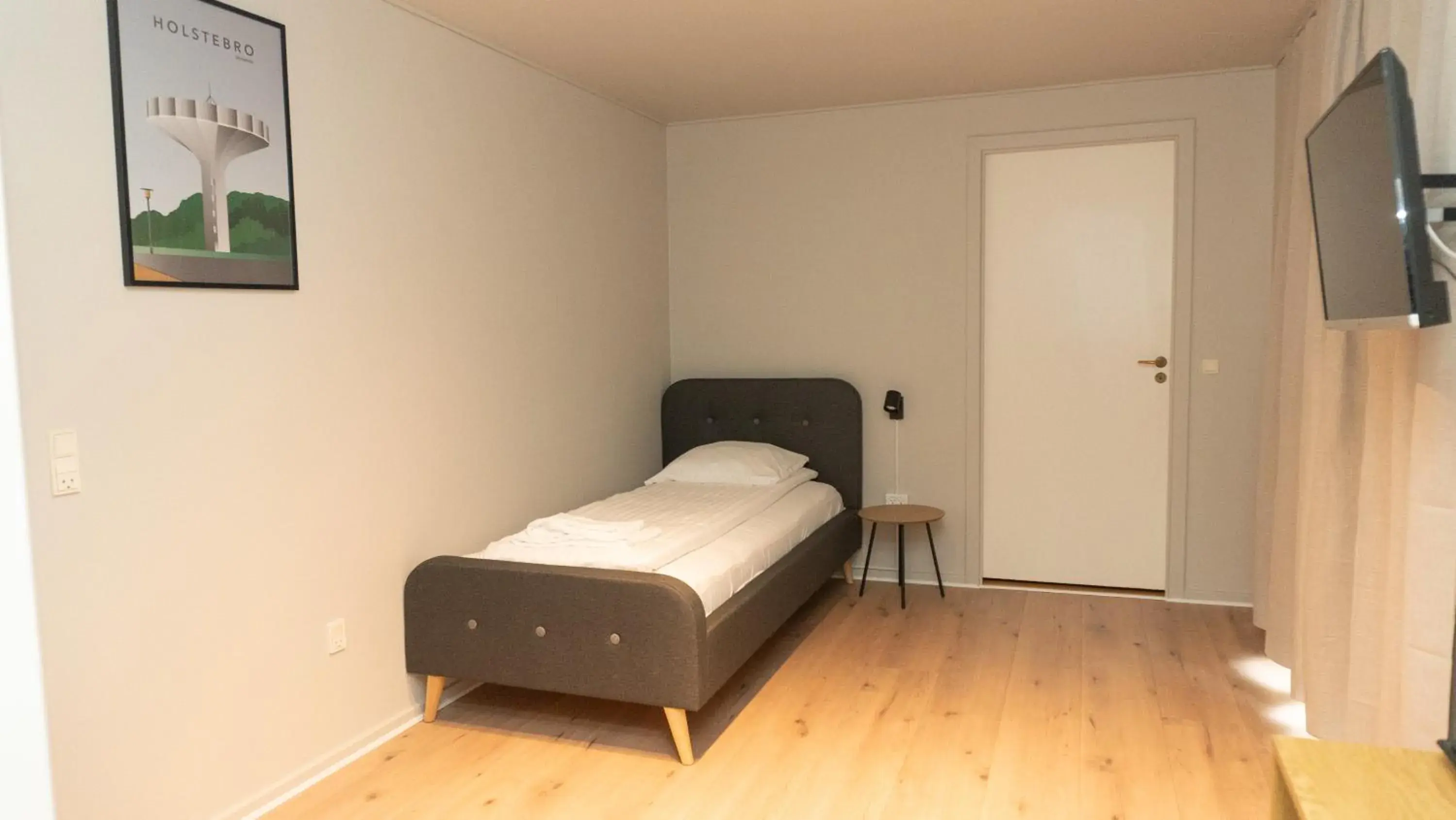 Single Room with Balcony - single occupancy in Hotel Smedegaarden Single Room with Balcony - single occupancy in Hotel Smedegaarden