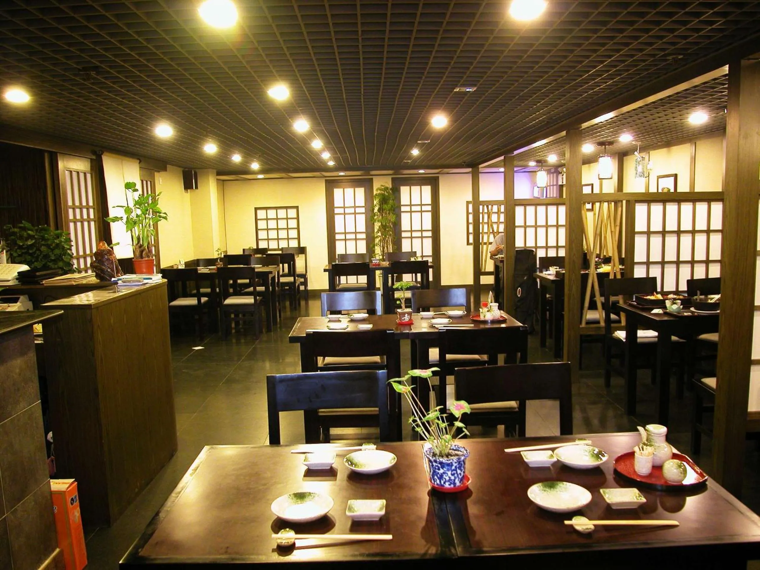 Restaurant/Places to Eat in Zhuhai Special Economic Zone Hotel