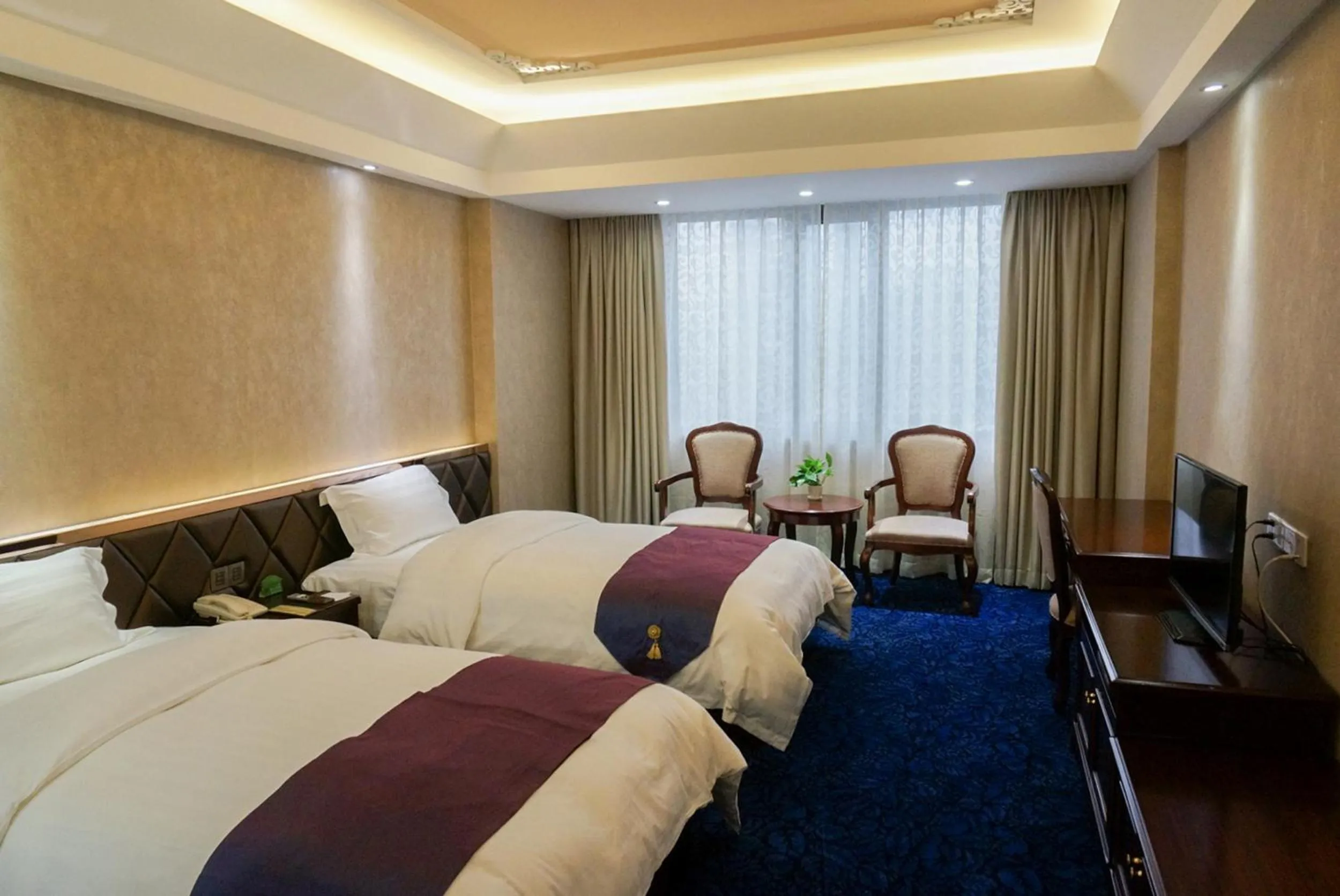 Bed in Zhuhai Special Economic Zone Hotel