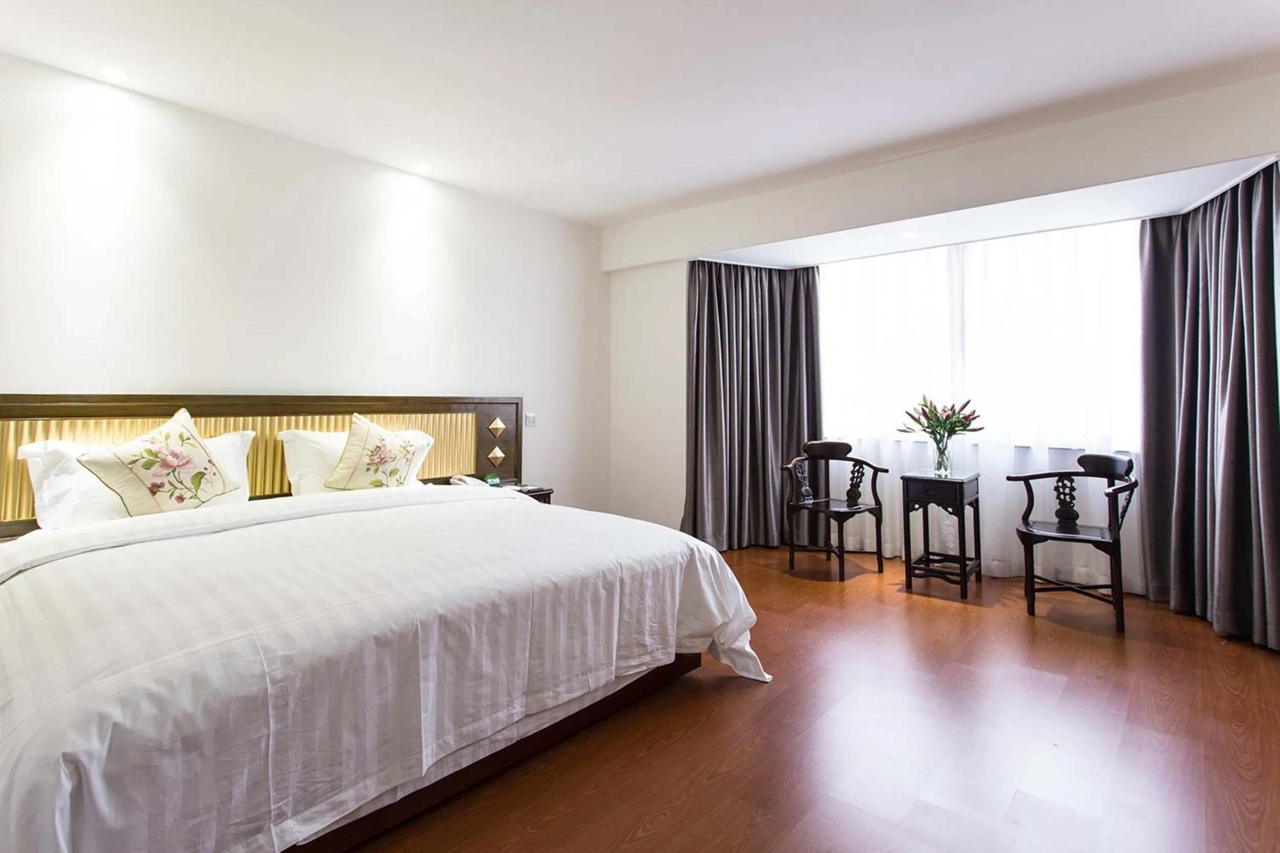 Decorative detail in Zhuhai Special Economic Zone Hotel