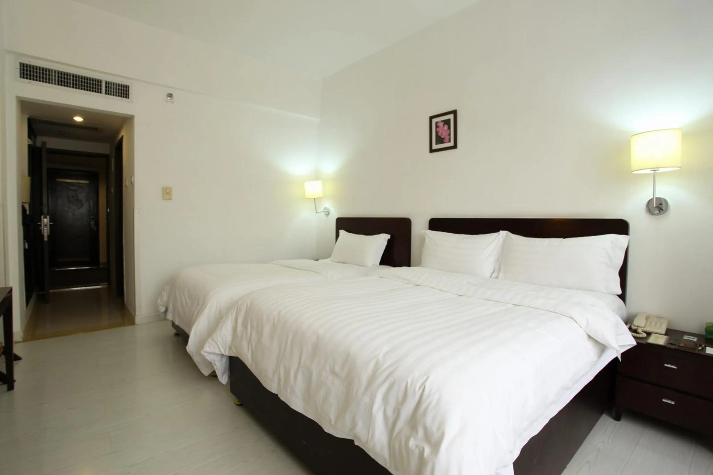 bunk bed in Zhuhai Special Economic Zone Hotel