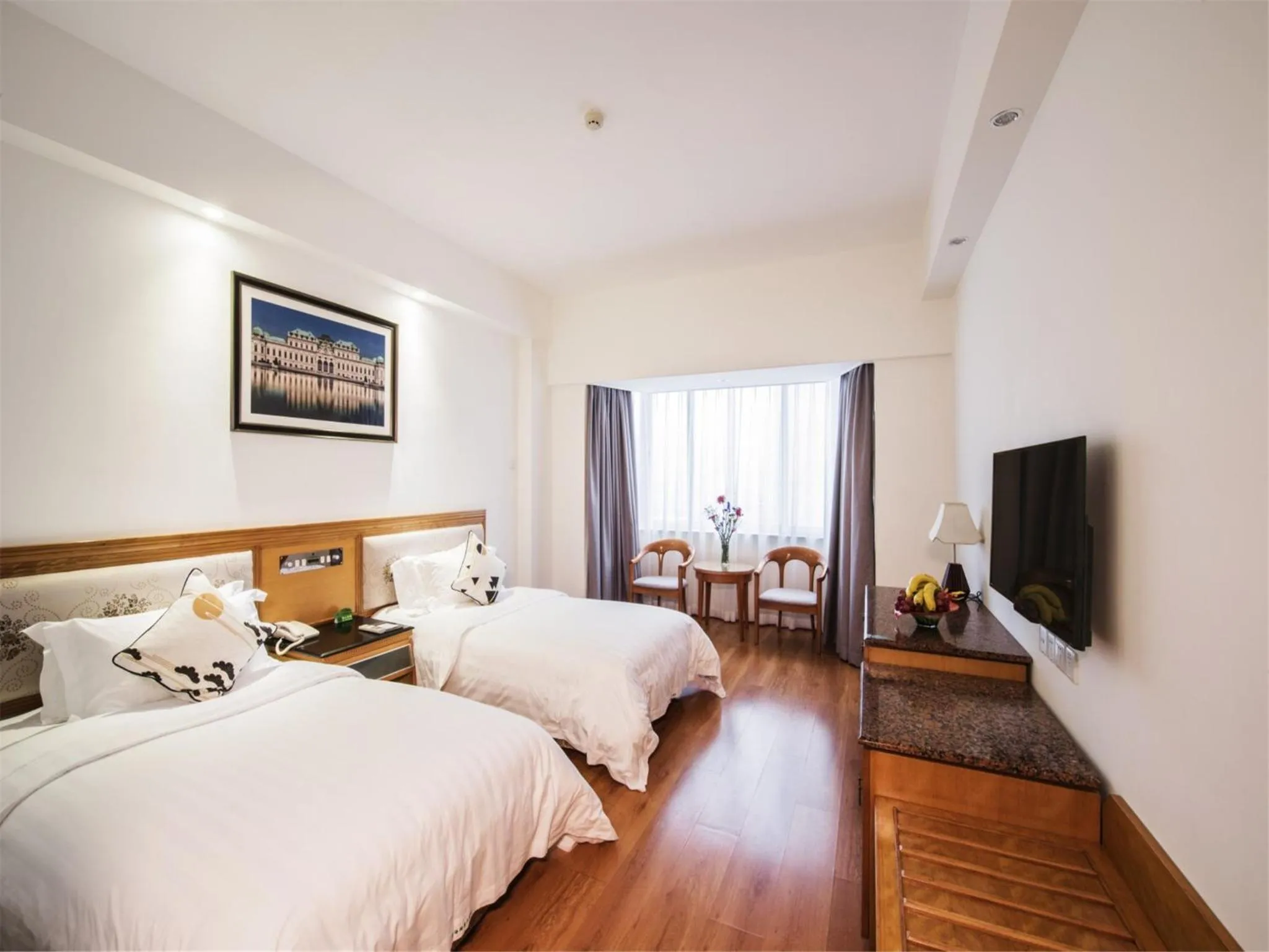 Bedroom in Zhuhai Special Economic Zone Hotel