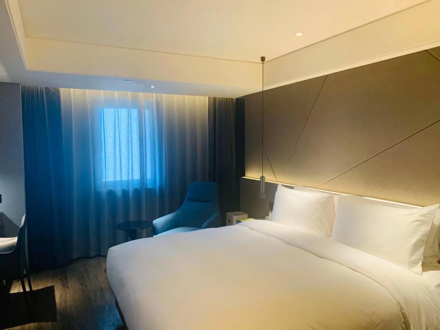 Photo of the whole room, Bed in Mercure Harbin Central Street Sophia Church