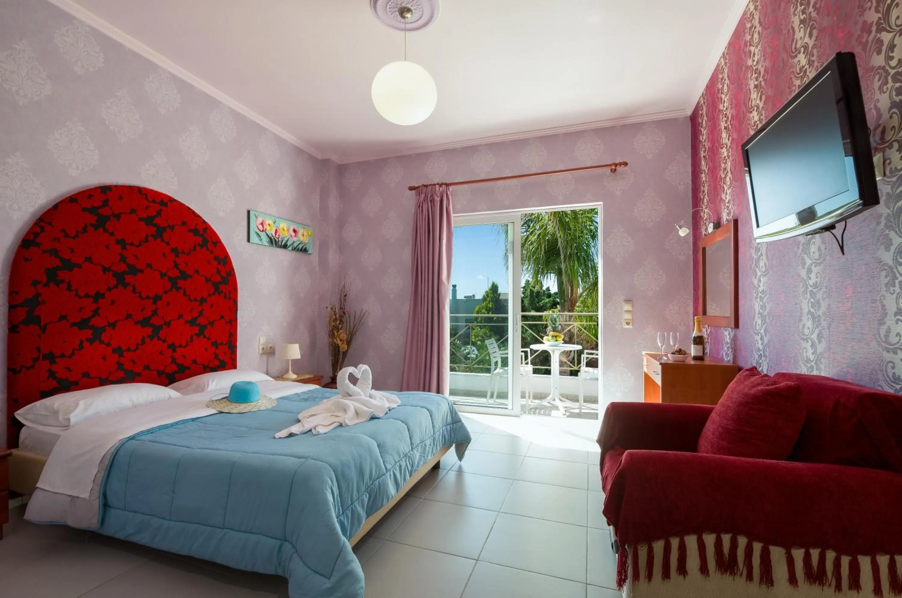 Bedroom, Bed in Paradice Hotel Luxury Suites-Near zorbas Beach-FREE Breakfast
