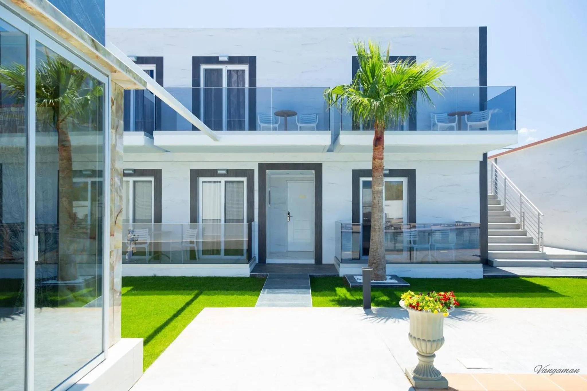 Property building in Paradice Hotel Luxury Suites-Near zorbas Beach-FREE Breakfast