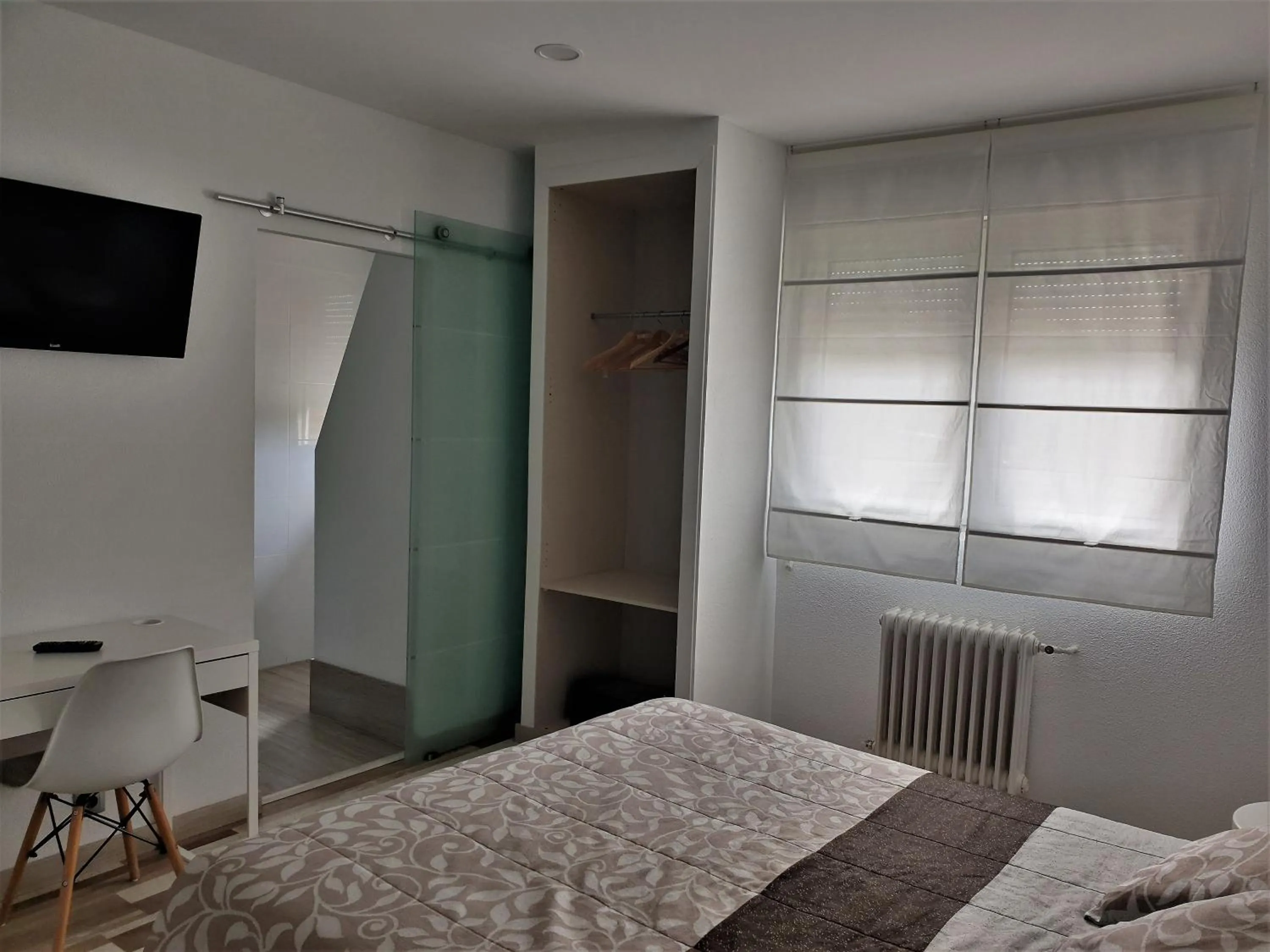 Bed in Hotel Area Serrano