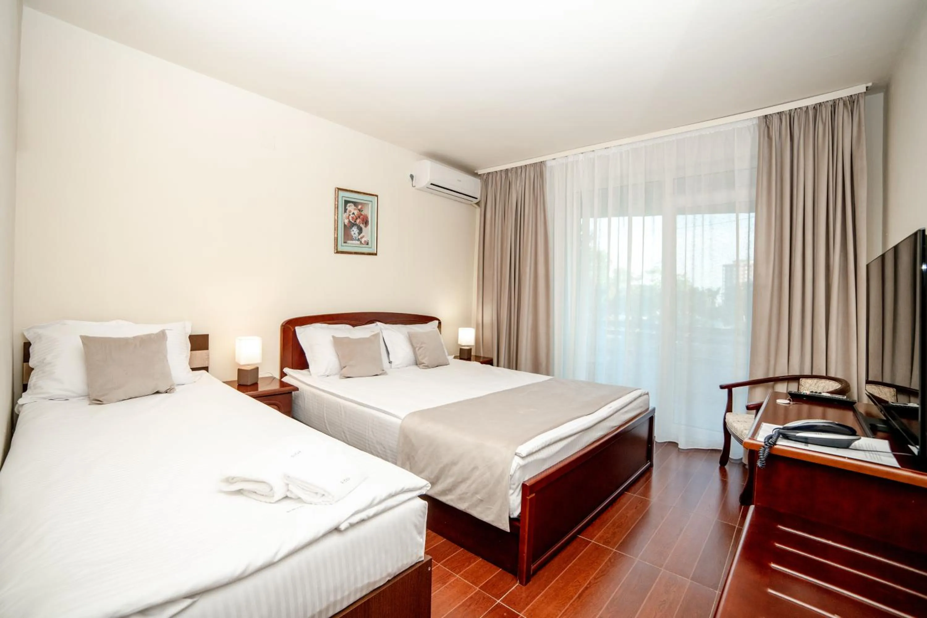 Photo of the whole room, Bed in Hotel Corina