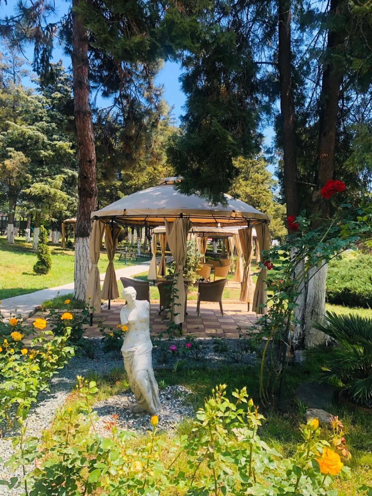 Facade/entrance in Hotel Corina