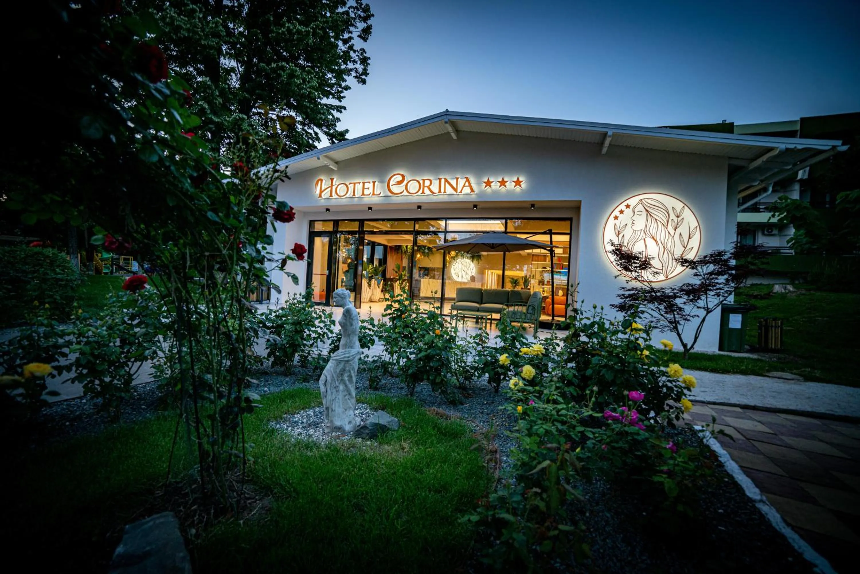 Facade/entrance in Hotel Corina