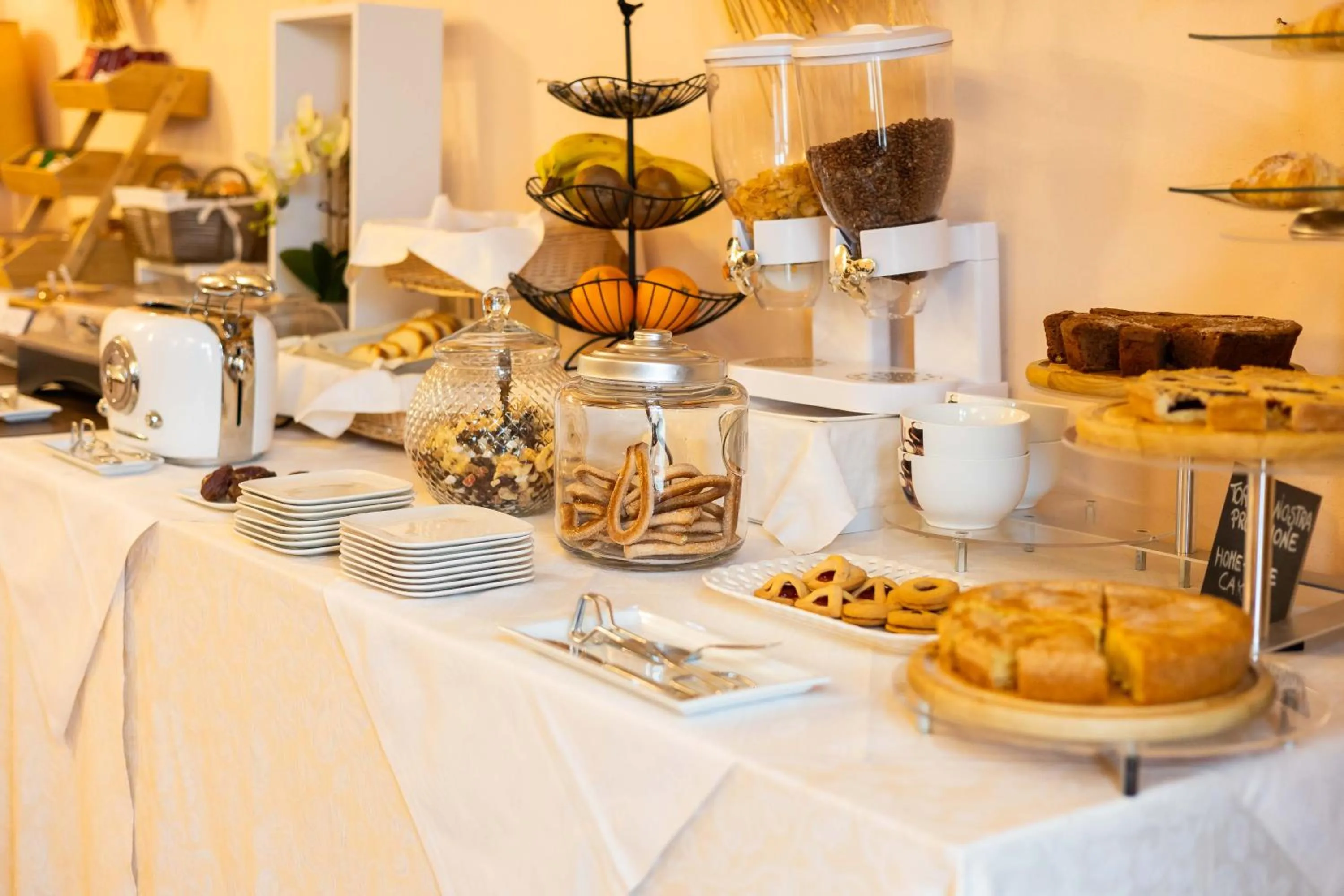 Food and drinks in Hotel La Fertè