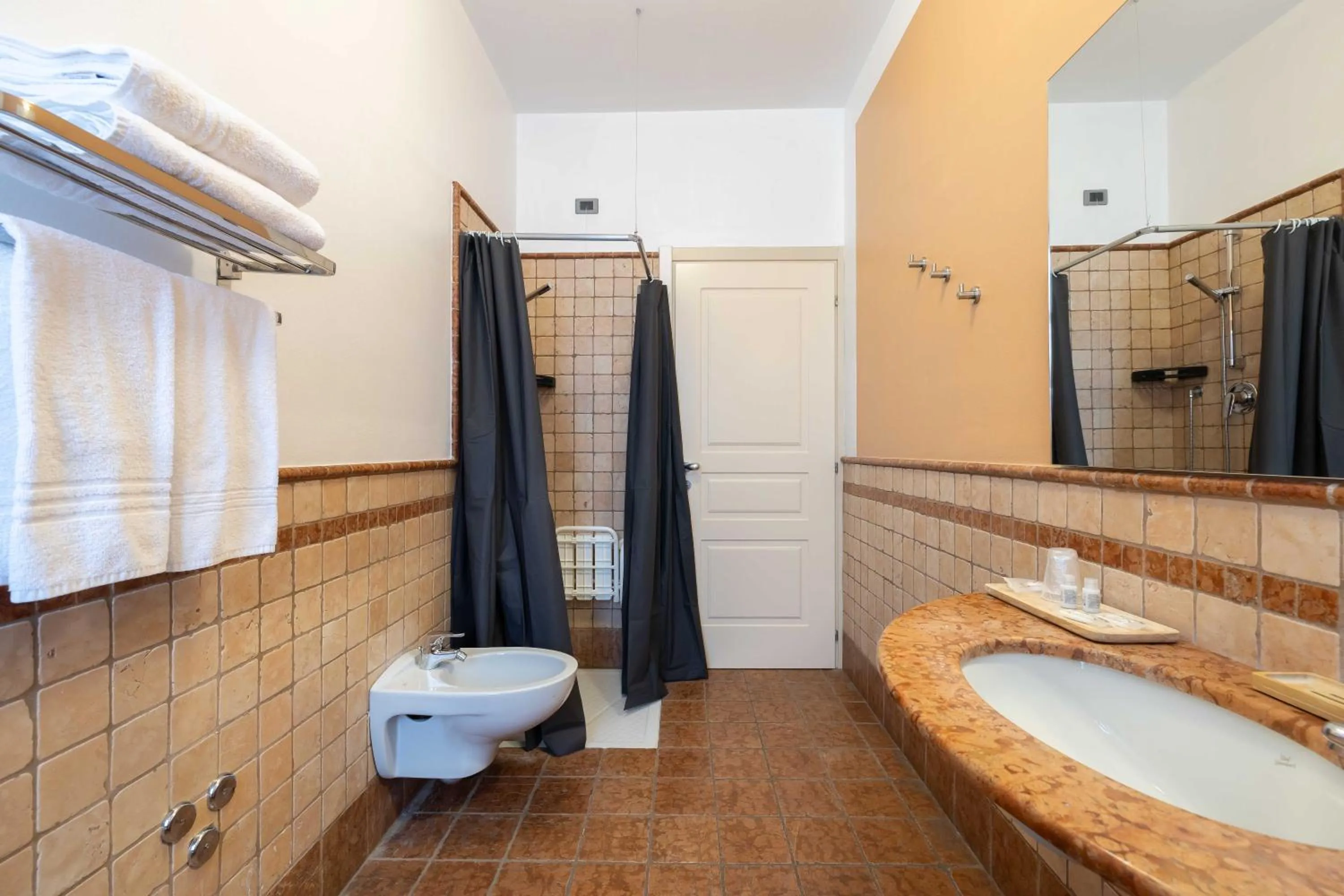 Shower in Hotel La Fertè