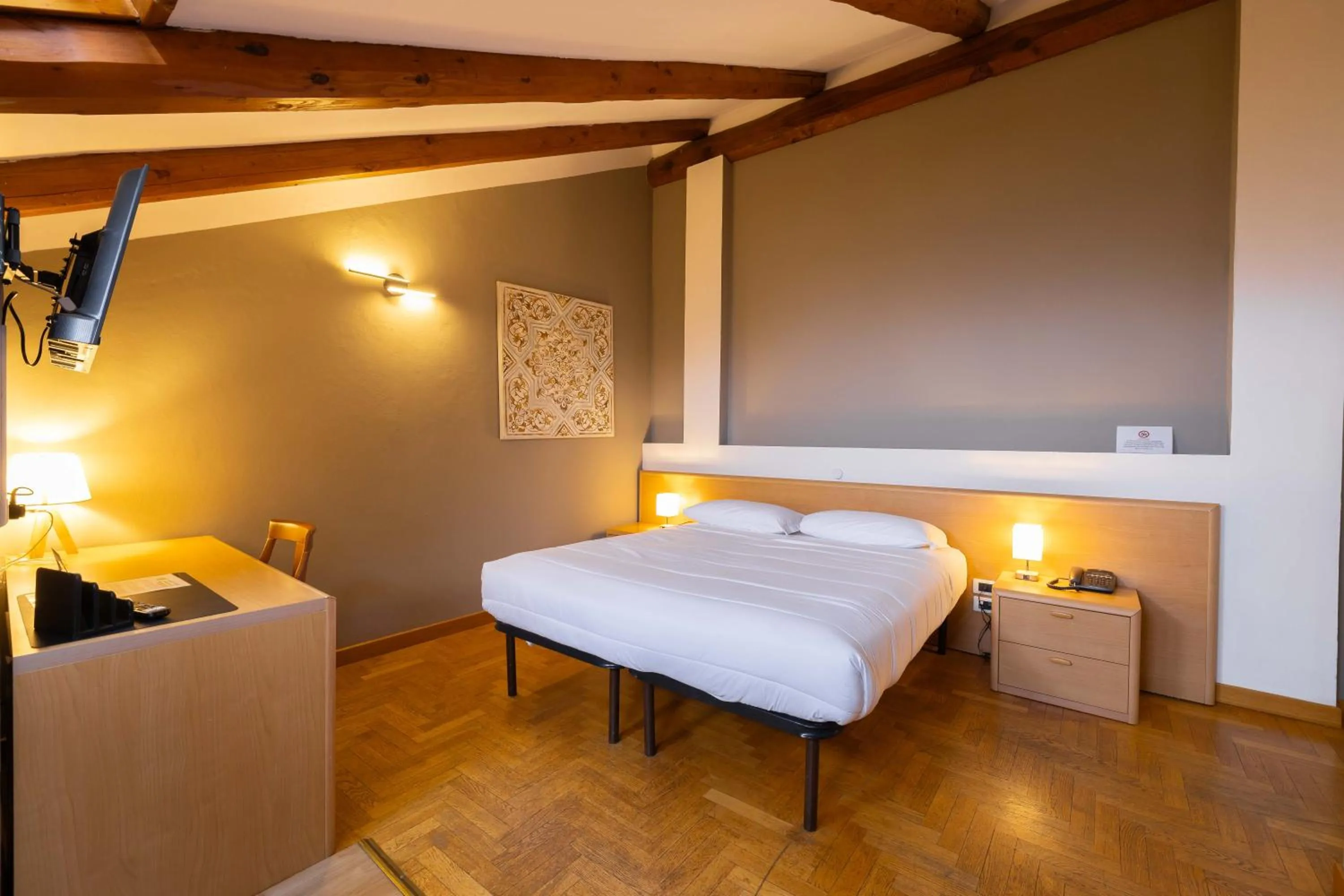 Bed in Hotel La Fertè